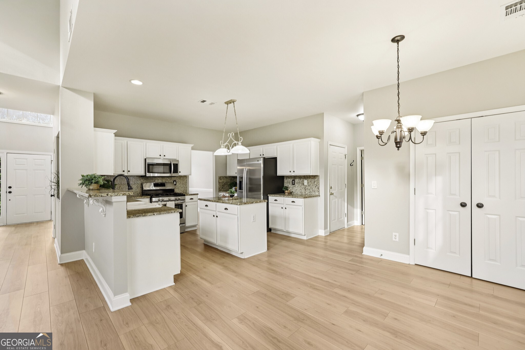 1090 Great Oaks Drive