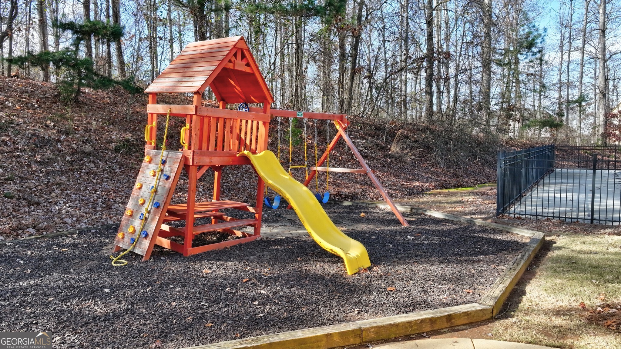 1090 Great Oaks Drive