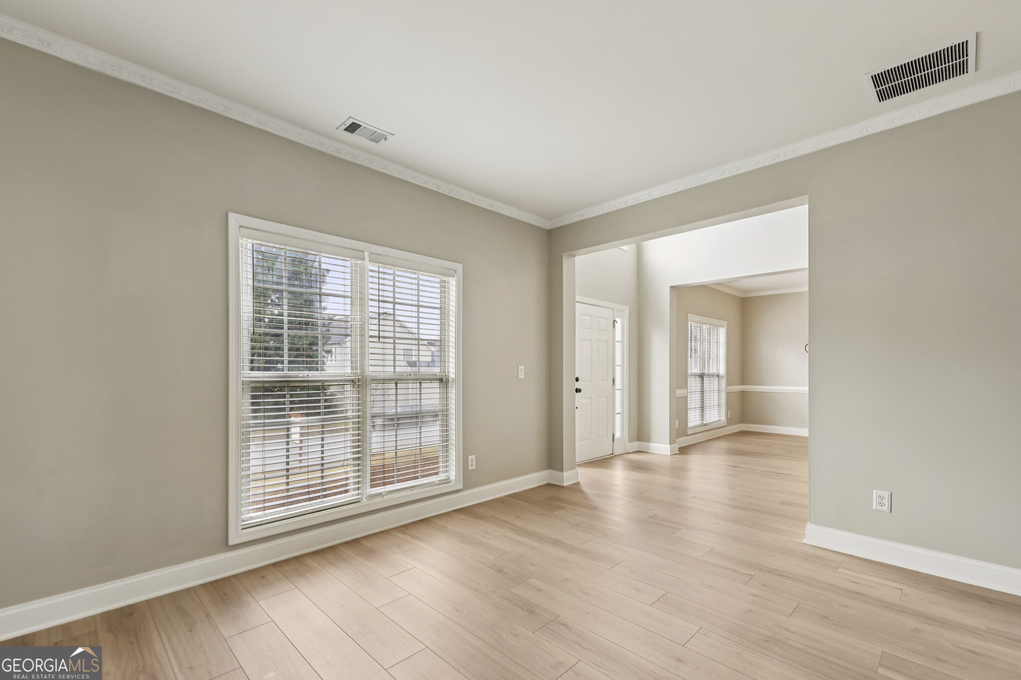 1090 Great Oaks Drive