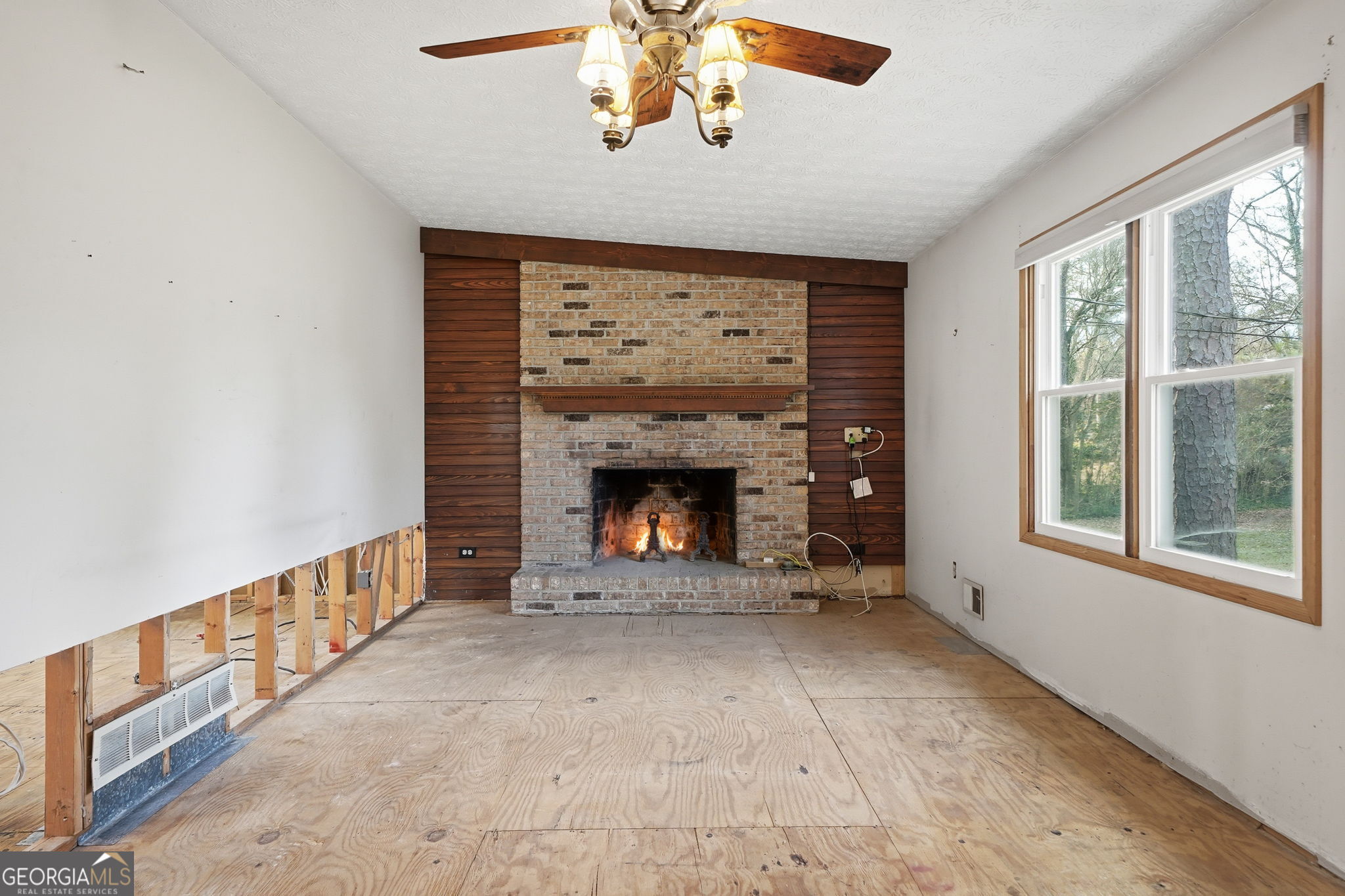 1597 Sprayberry Drive