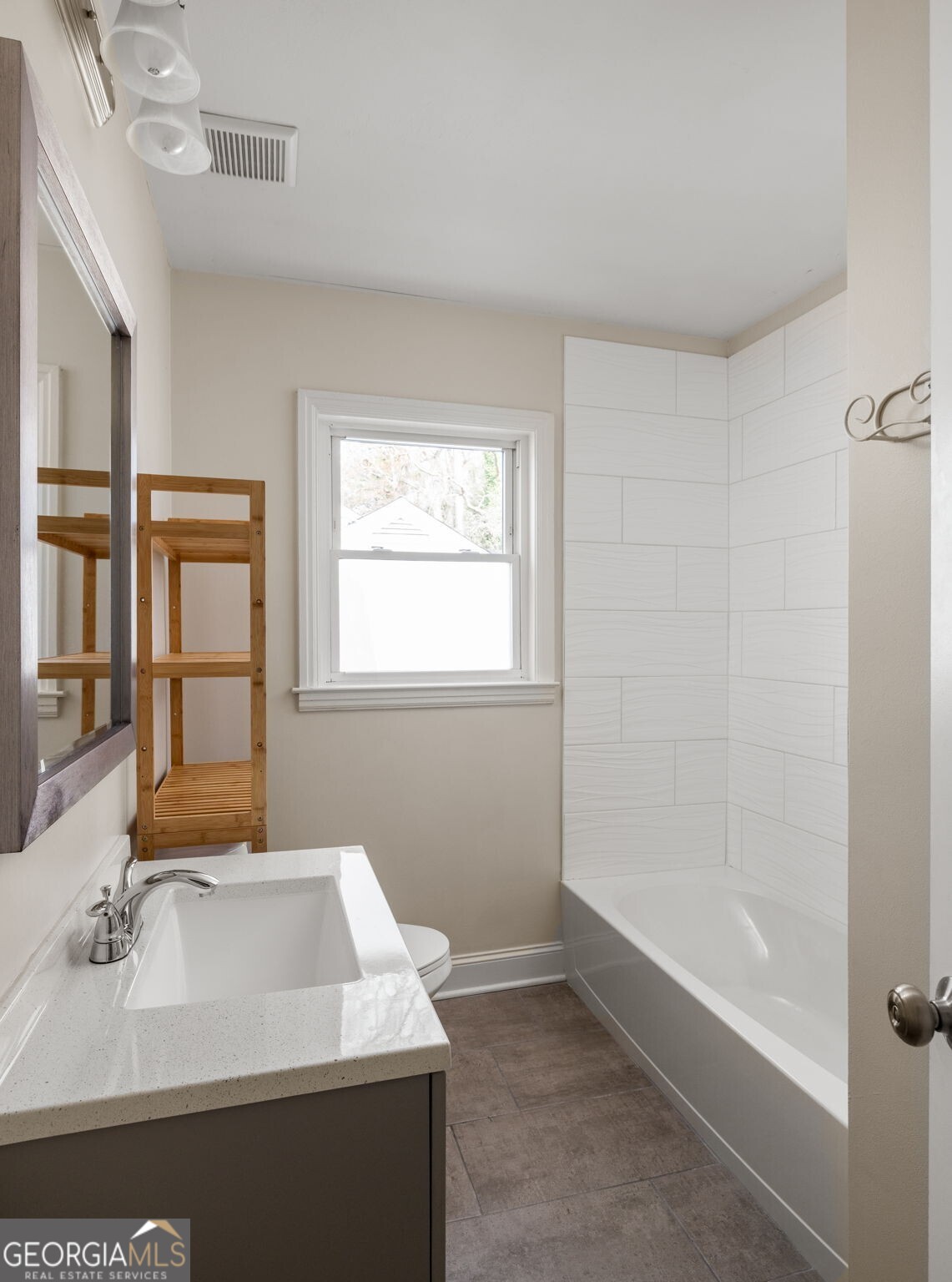 1384 Westmont Road SW