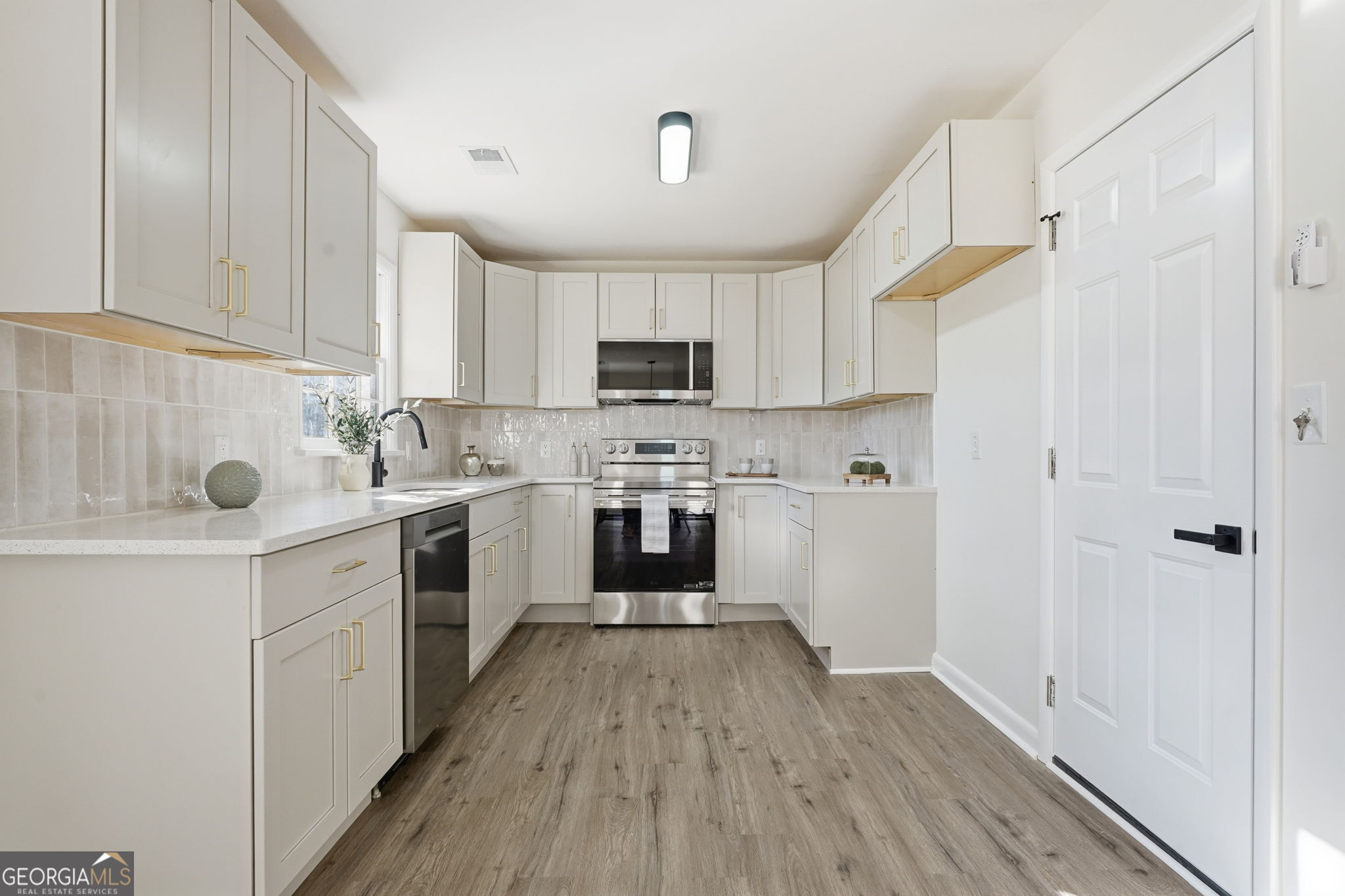 135 Reeceburg Road SE