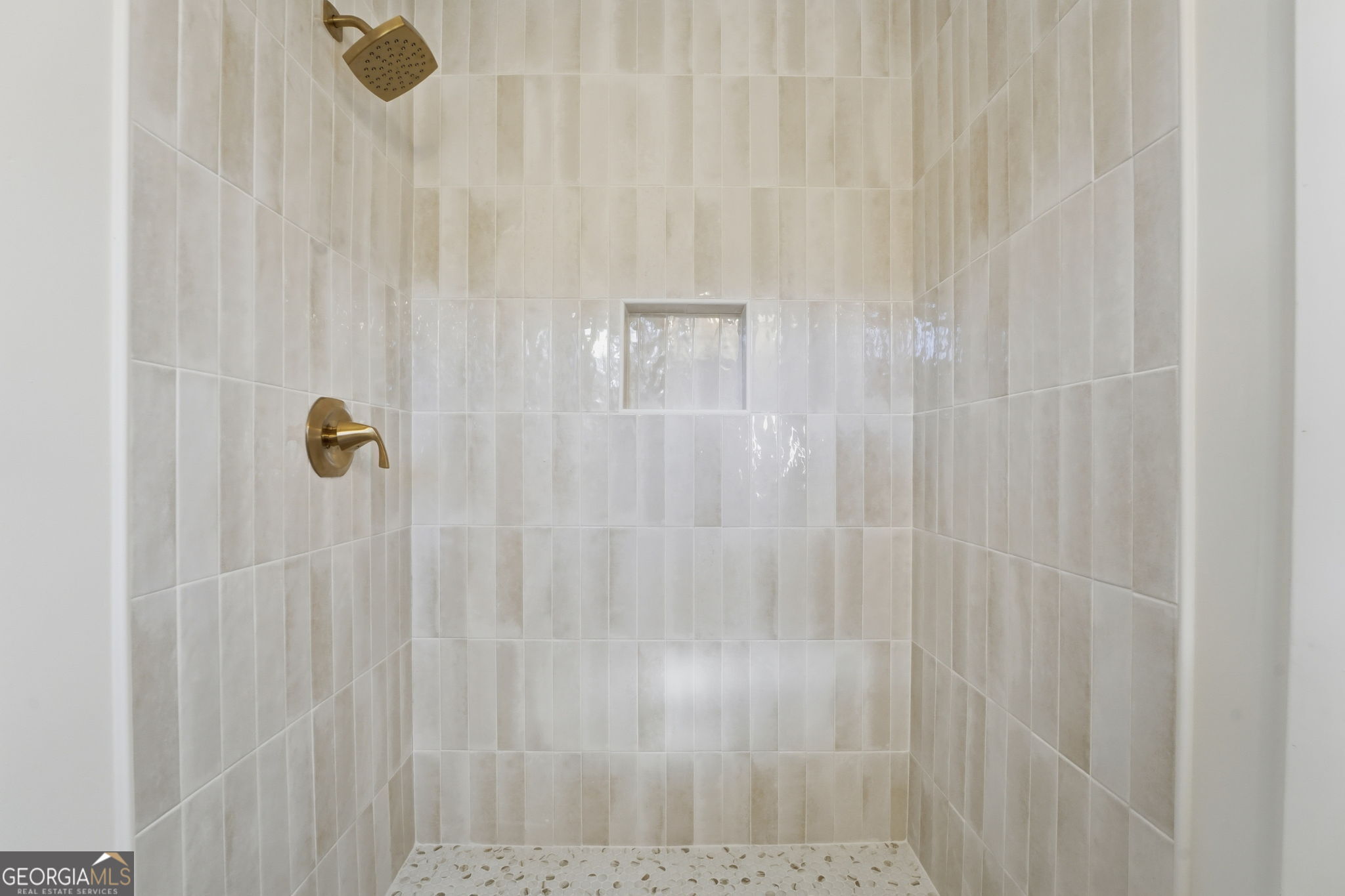 135 Reeceburg Road SE