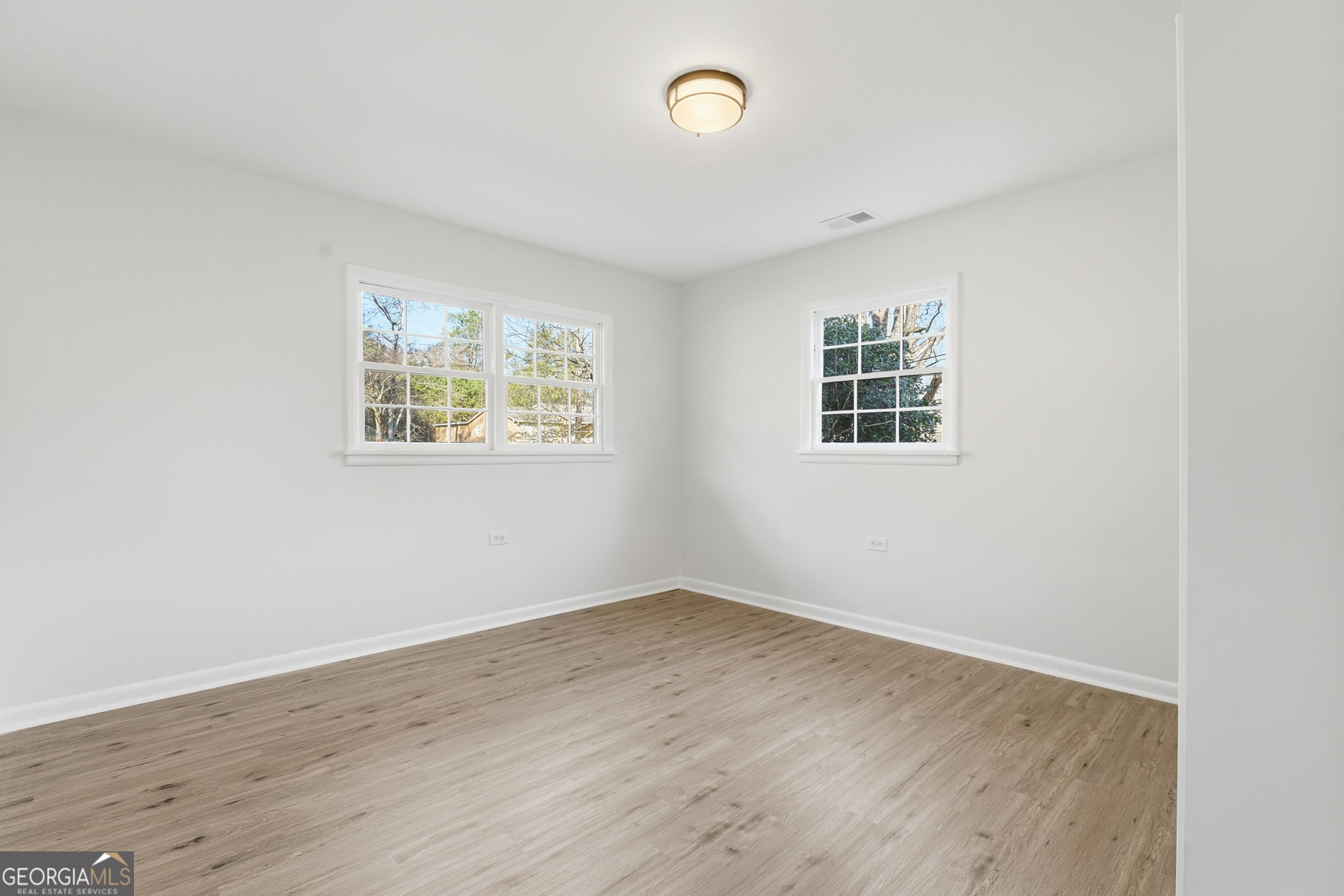 135 Reeceburg Road SE