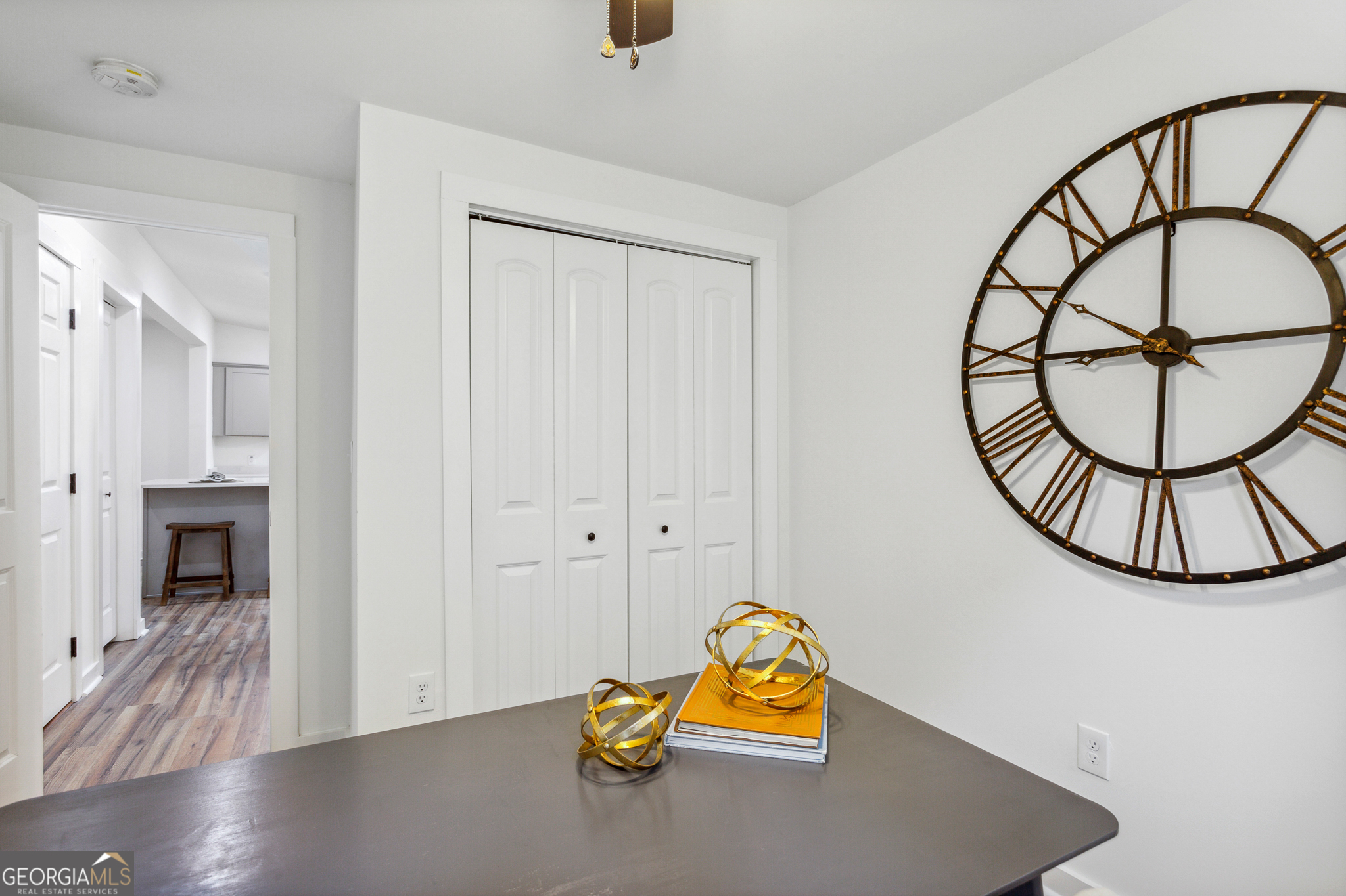 698 Garibaldi Street SW