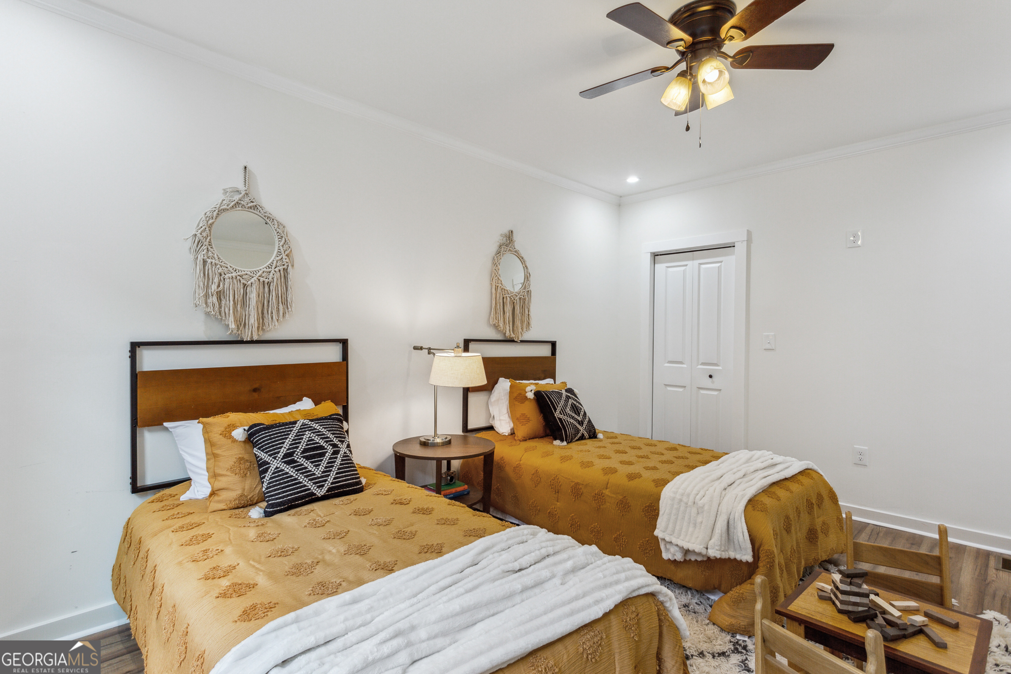 698 Garibaldi Street SW