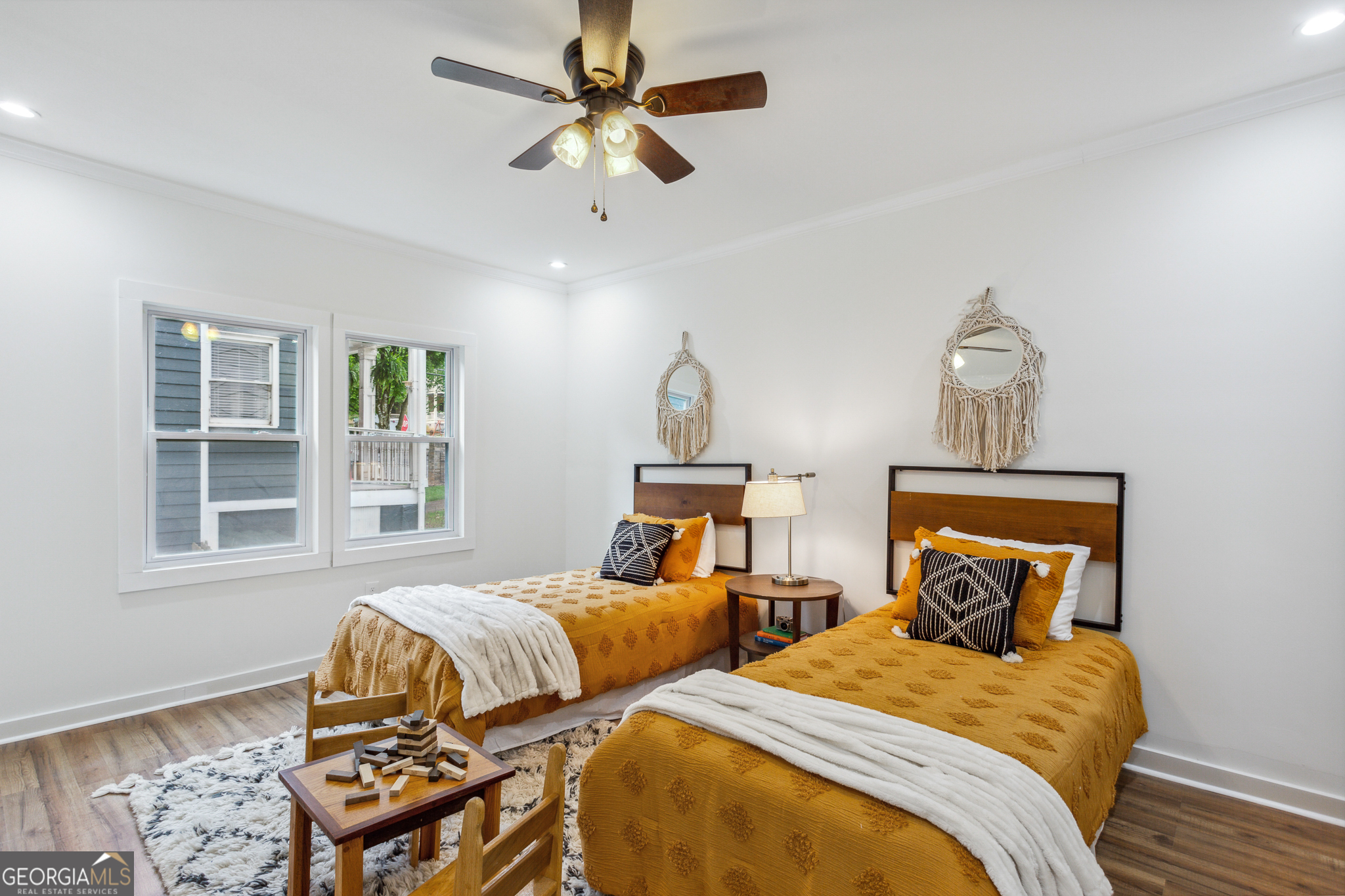 698 Garibaldi Street SW