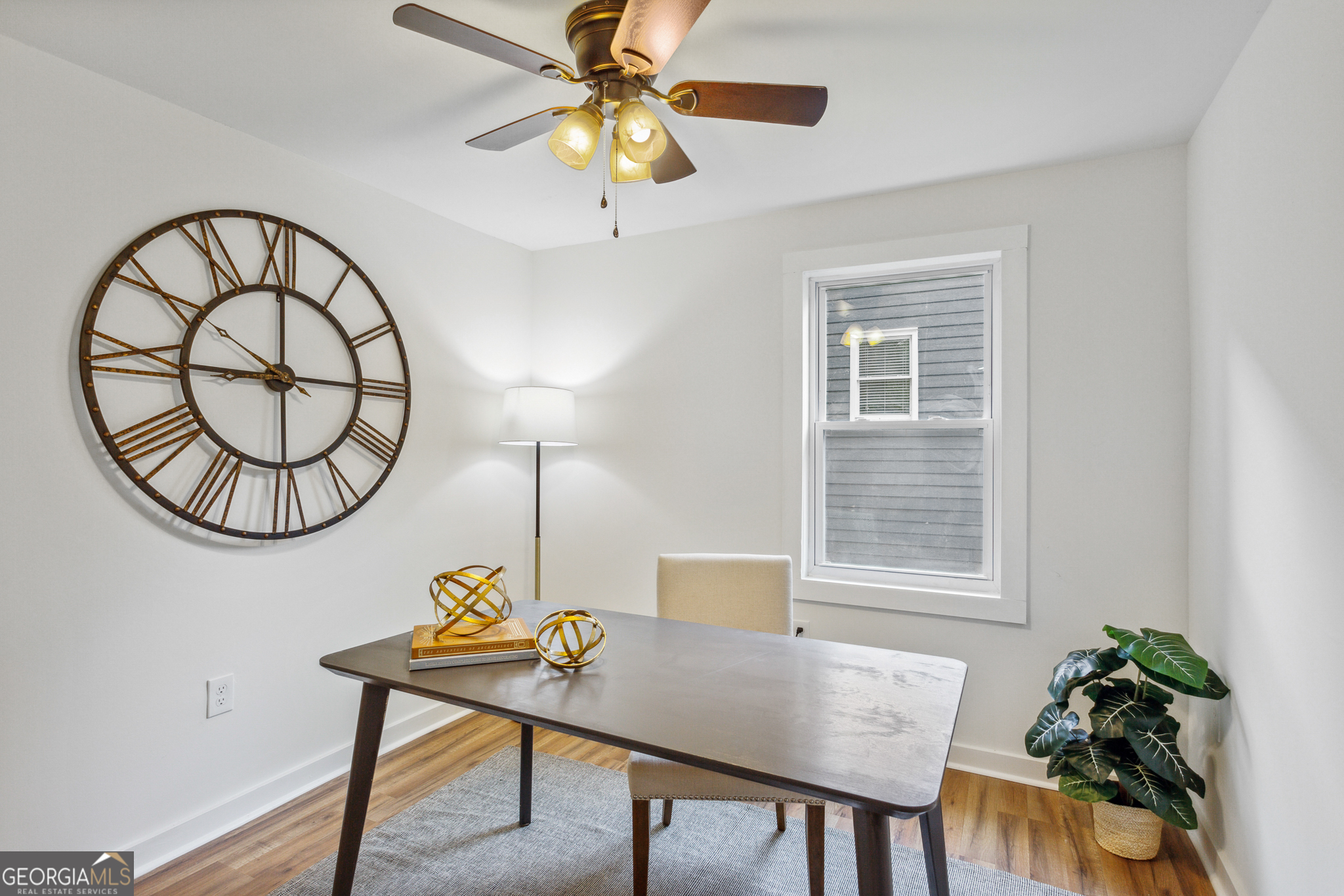 698 Garibaldi Street SW