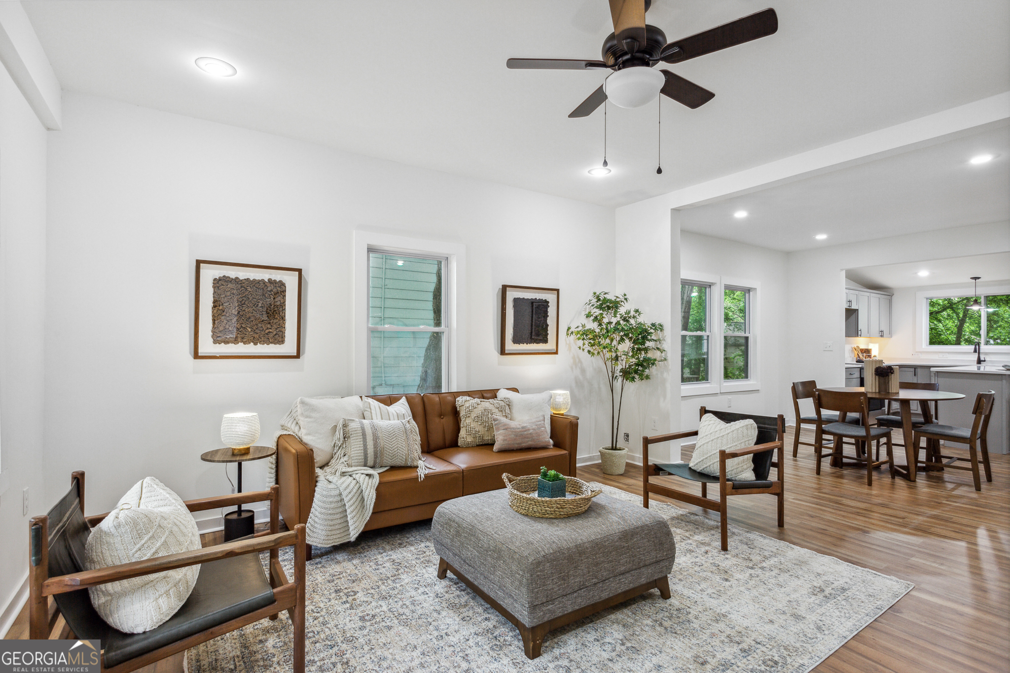 698 Garibaldi Street SW