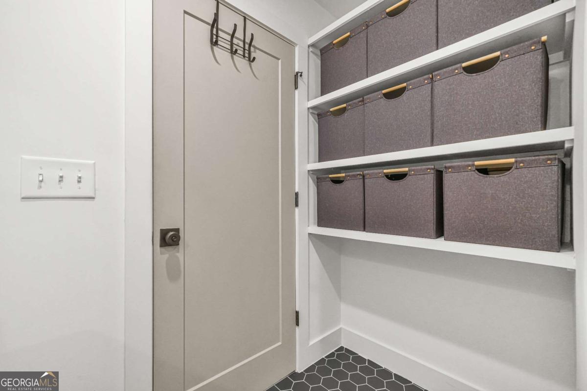 2205 Meador Avenue SE