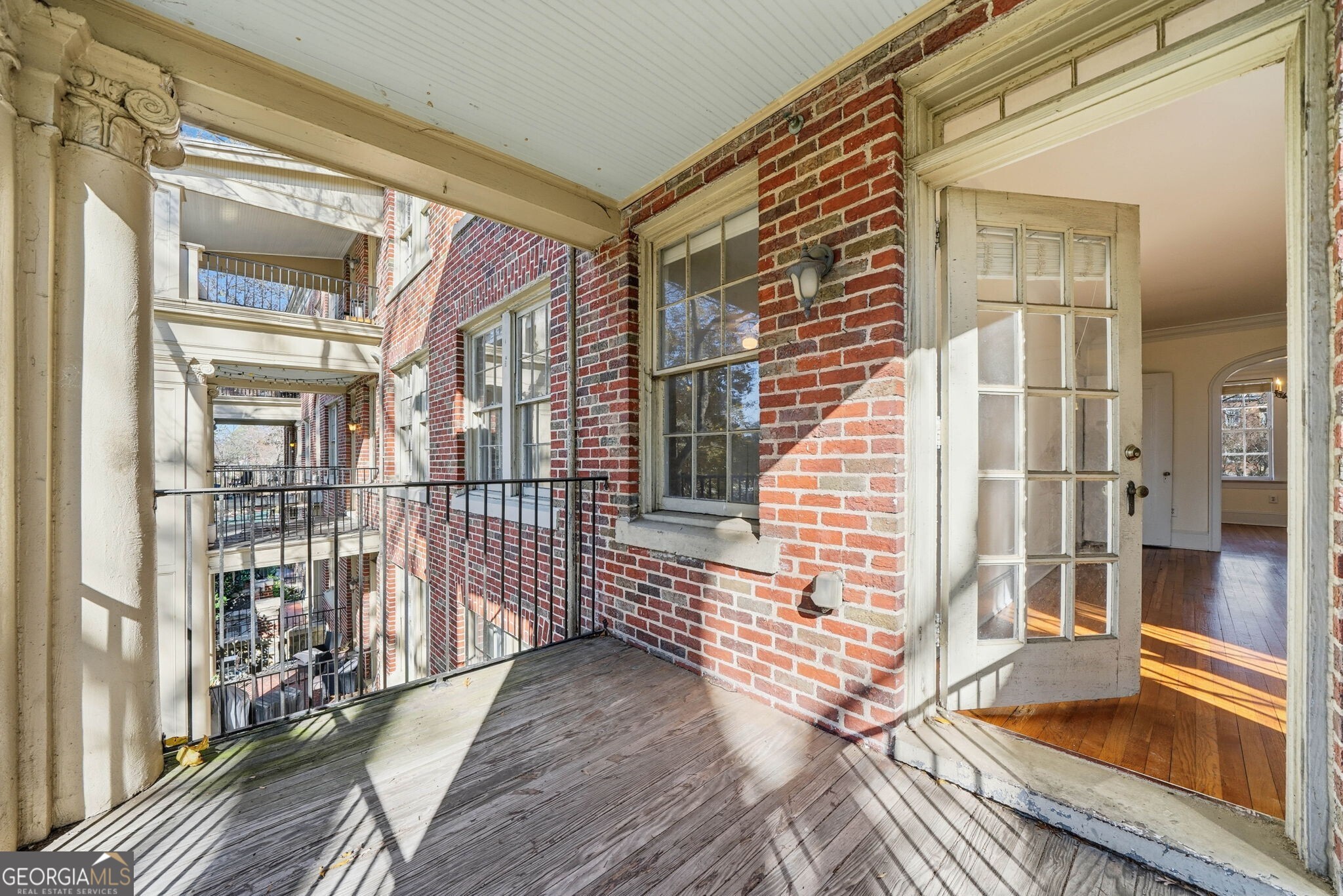 2814 Peachtree Road NW # 4