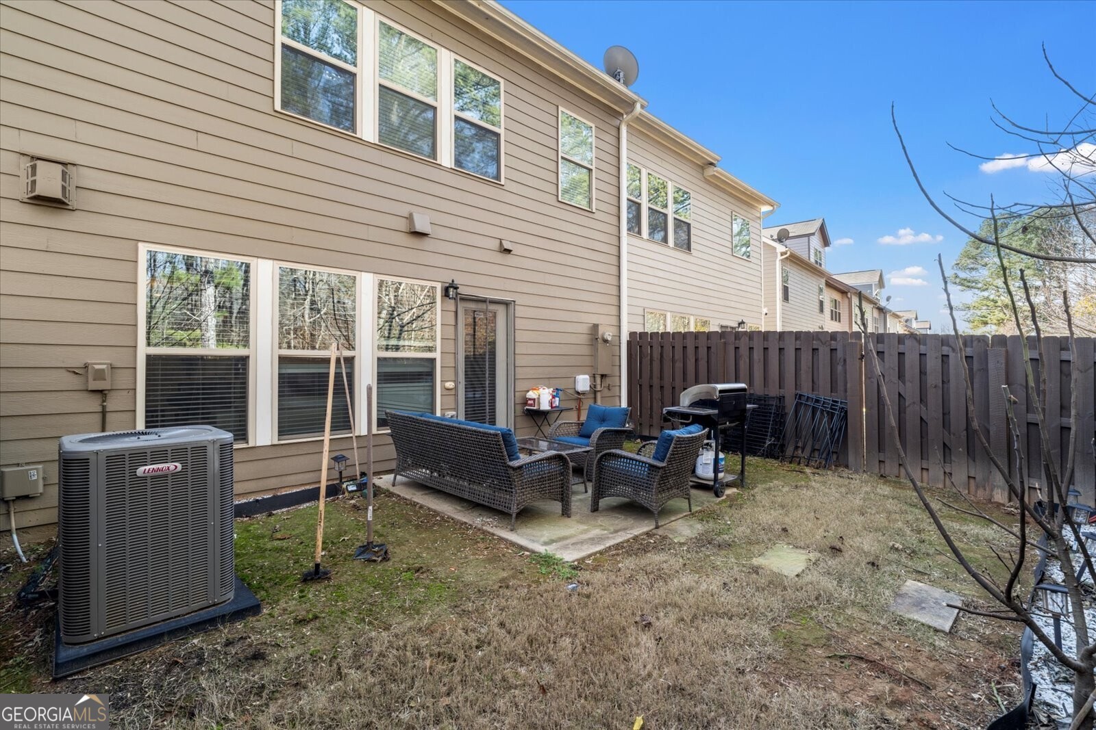 1615 Hampton Oaks Drive