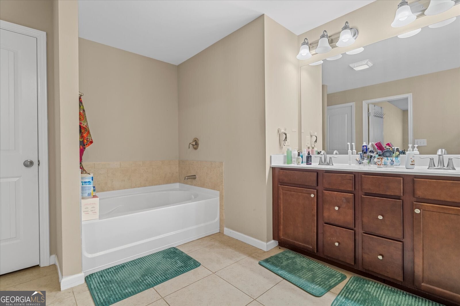 1615 Hampton Oaks Drive