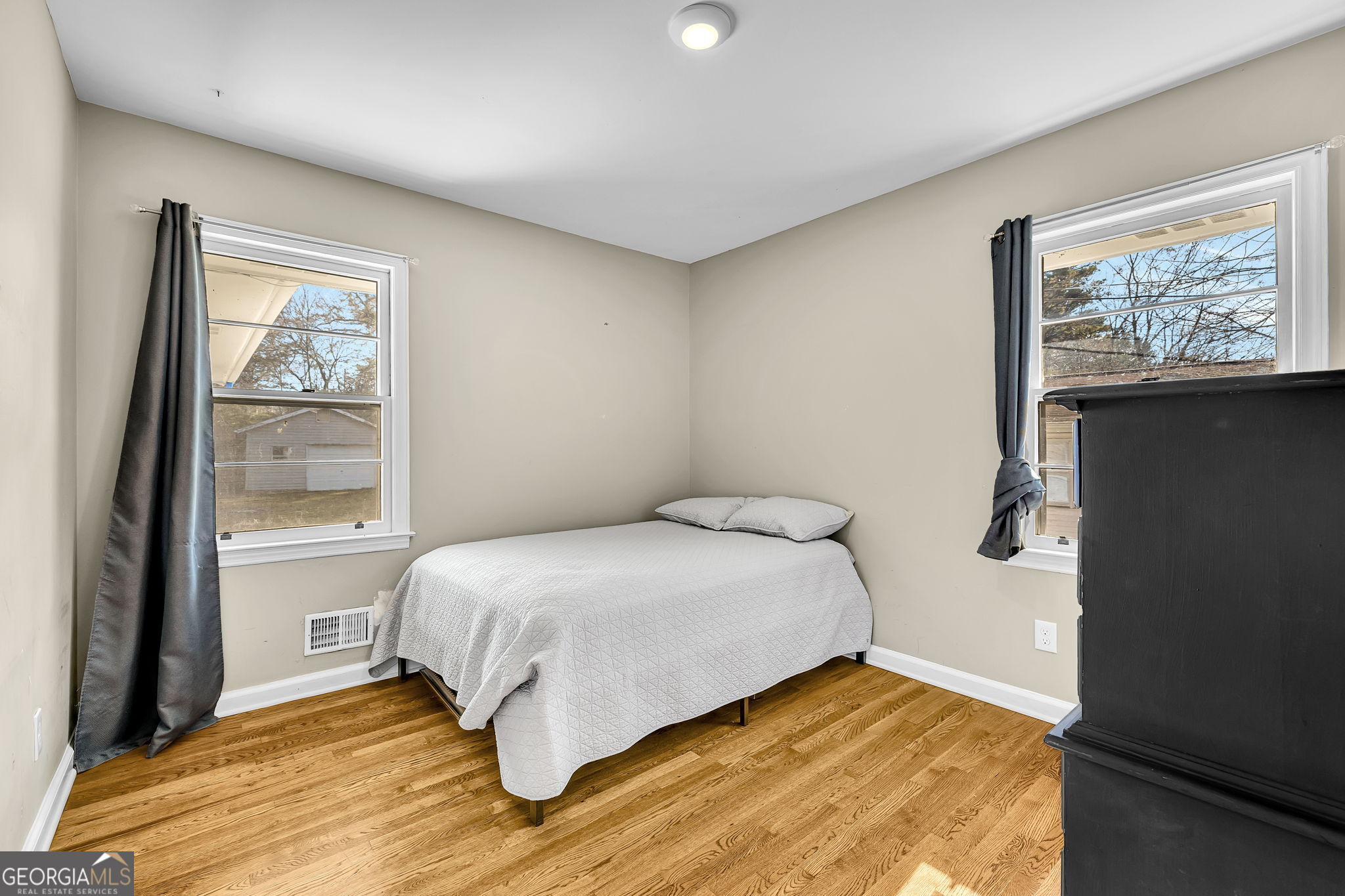 349 Virginia Place SE