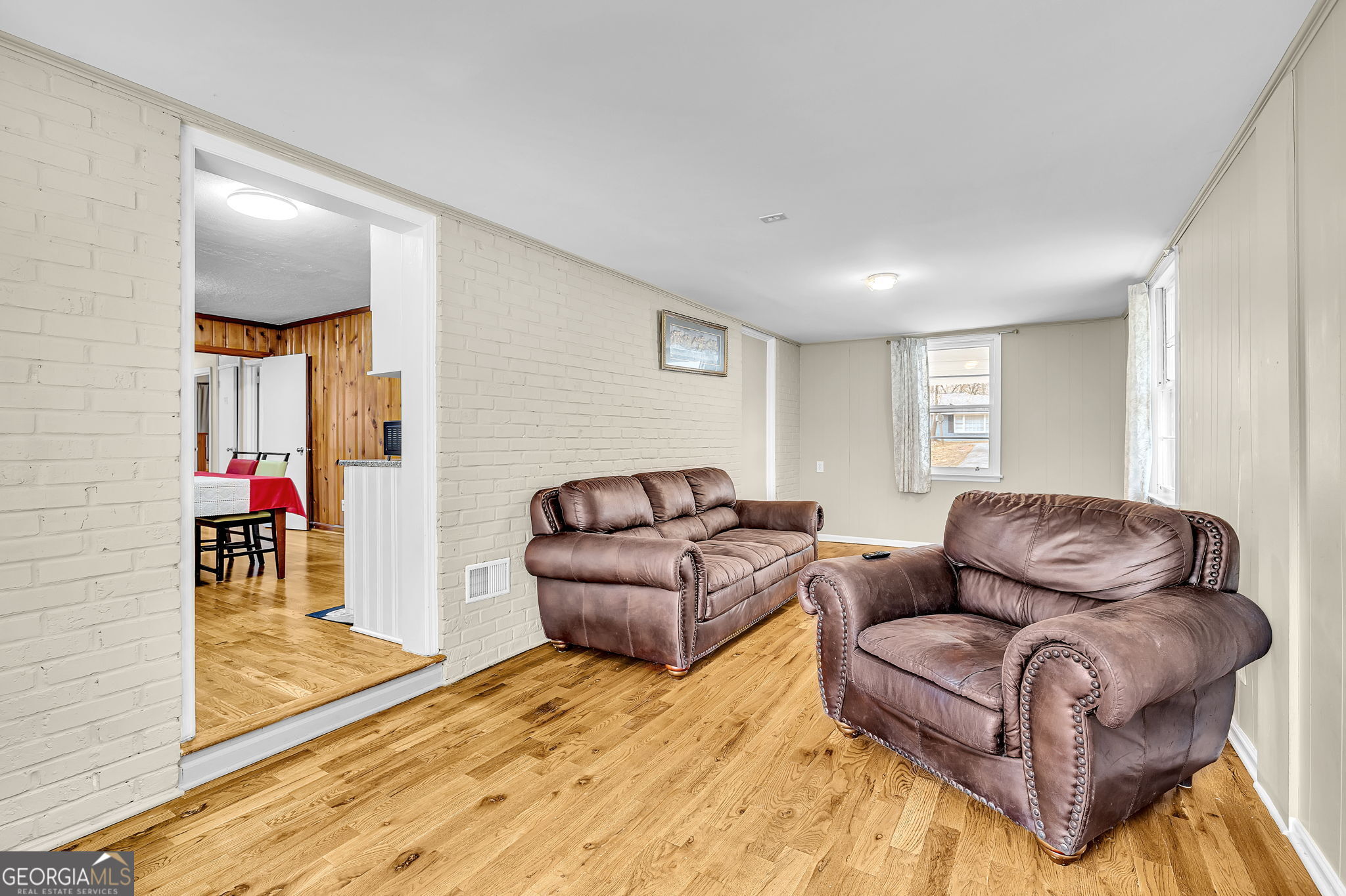 349 Virginia Place SE