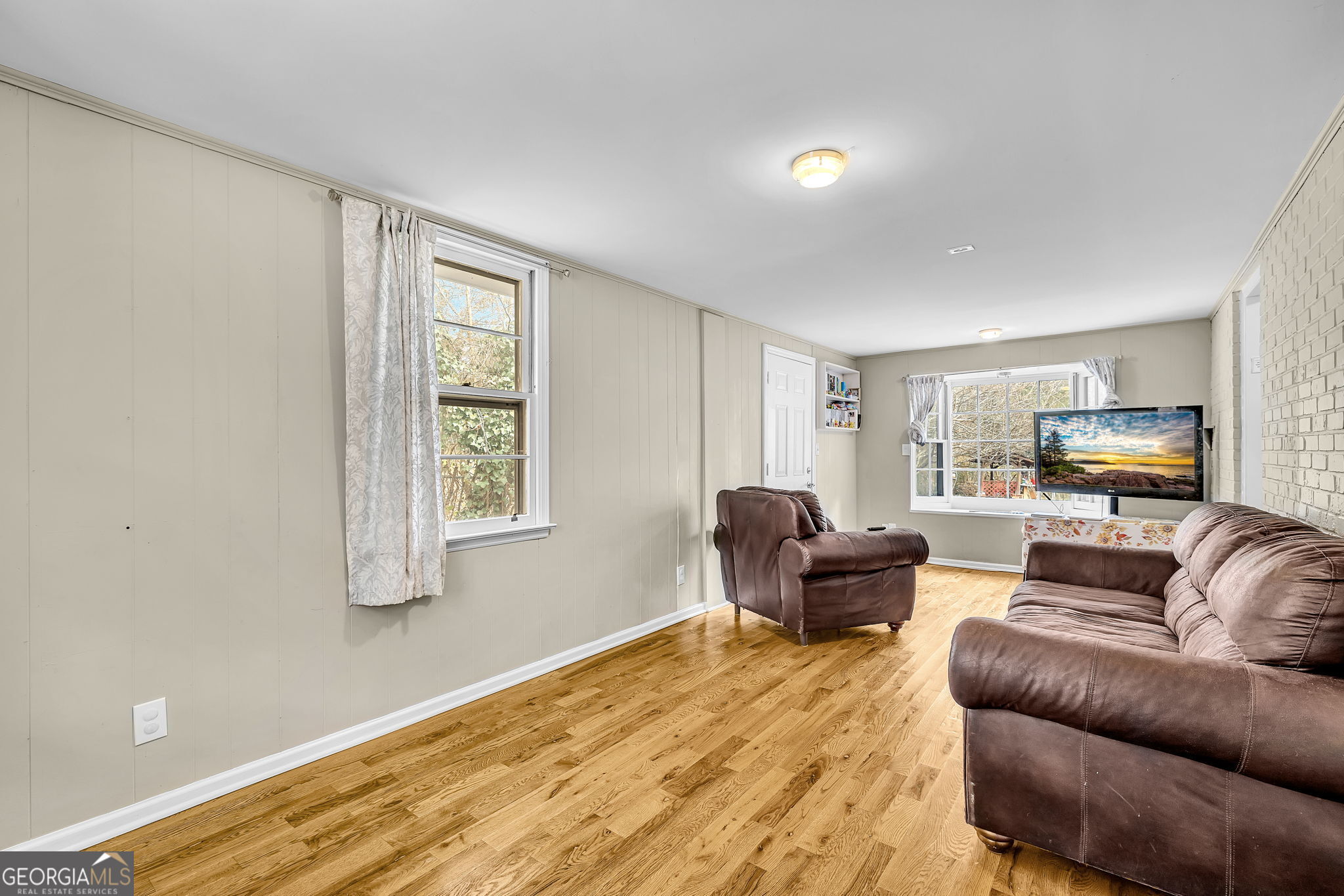 349 Virginia Place SE