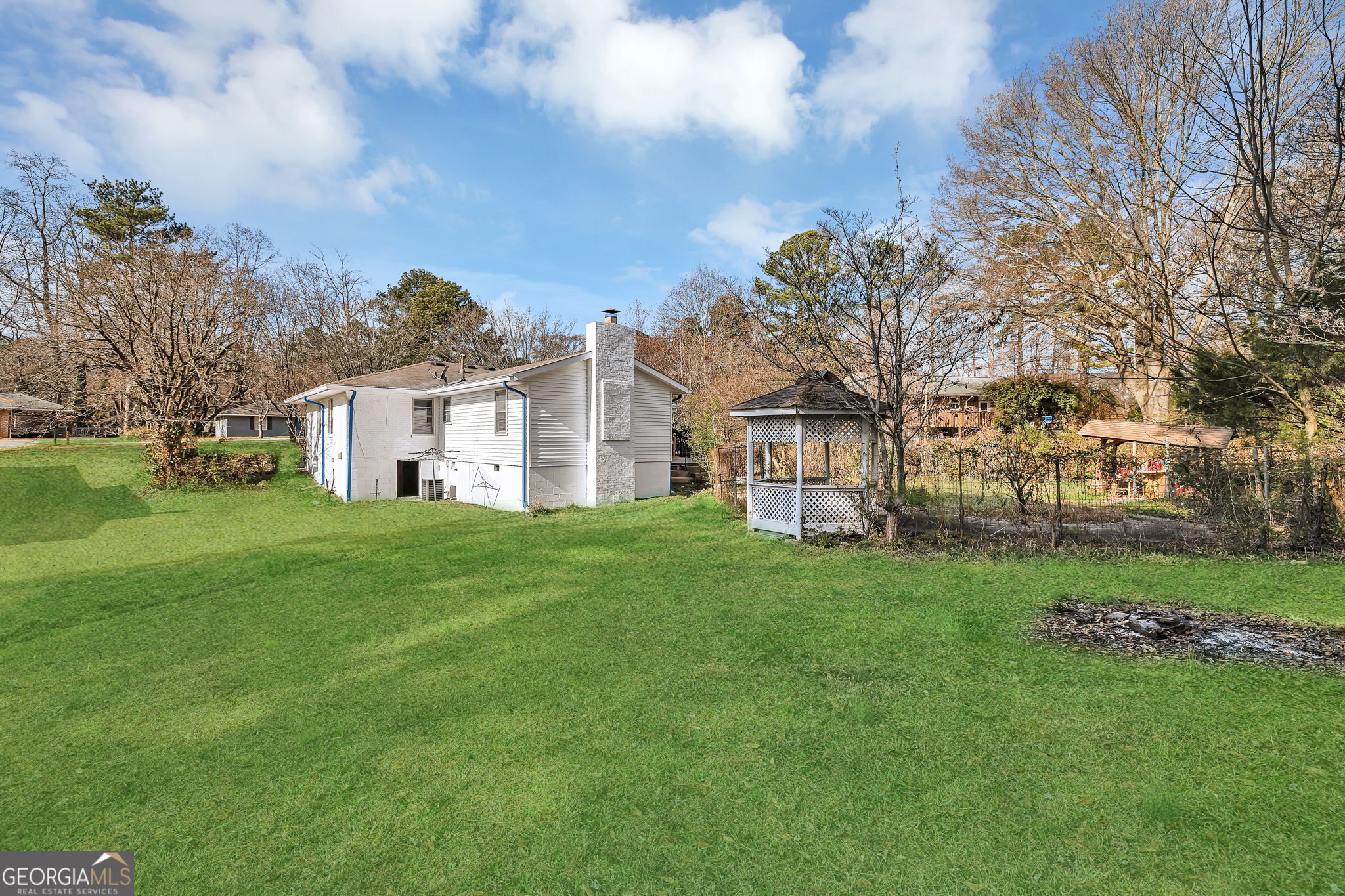 349 Virginia Place SE