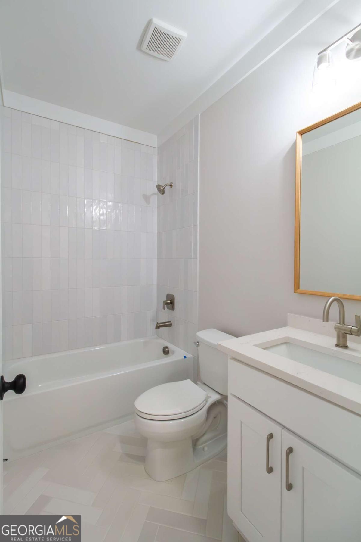 507 Casanova Street SE