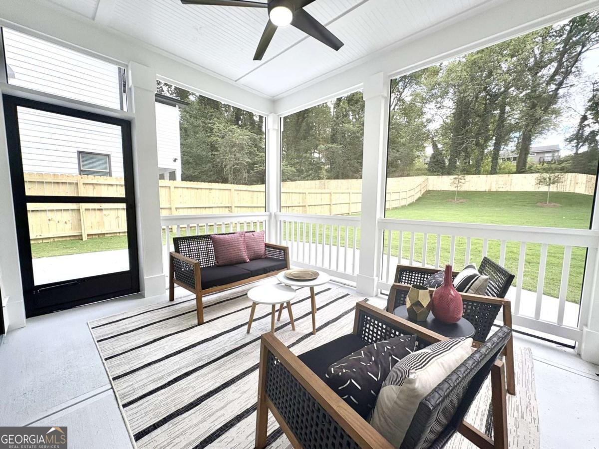 507 Casanova Street SE