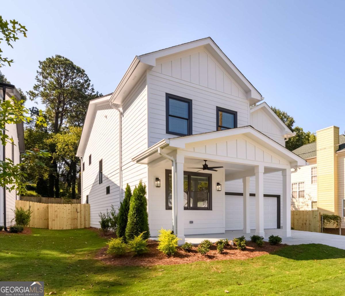 507 Casanova Street SE