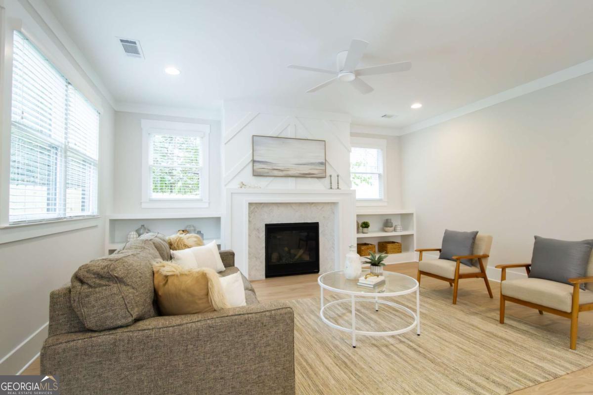 507 Casanova Street SE