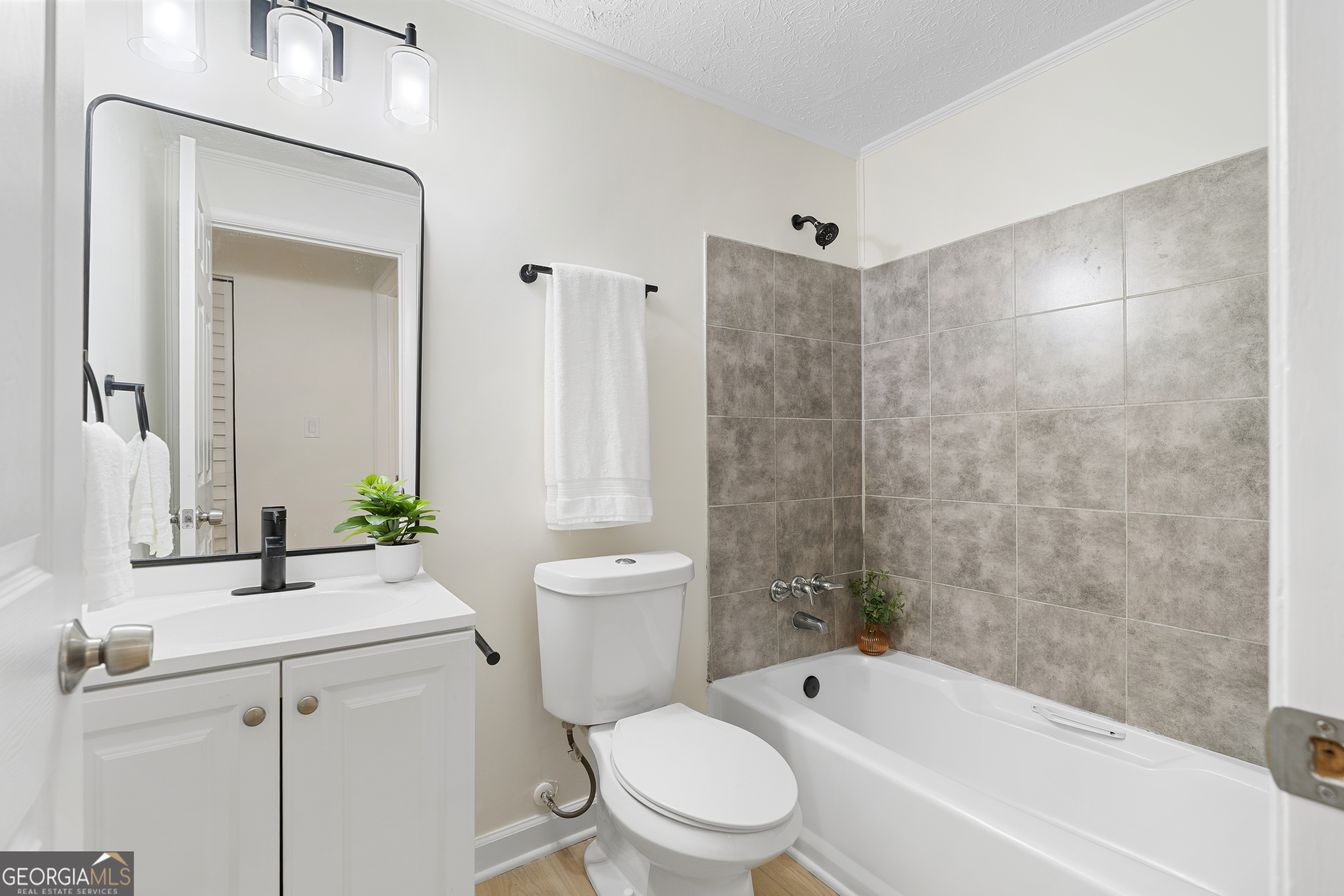 10630 Worthington Hills Manor