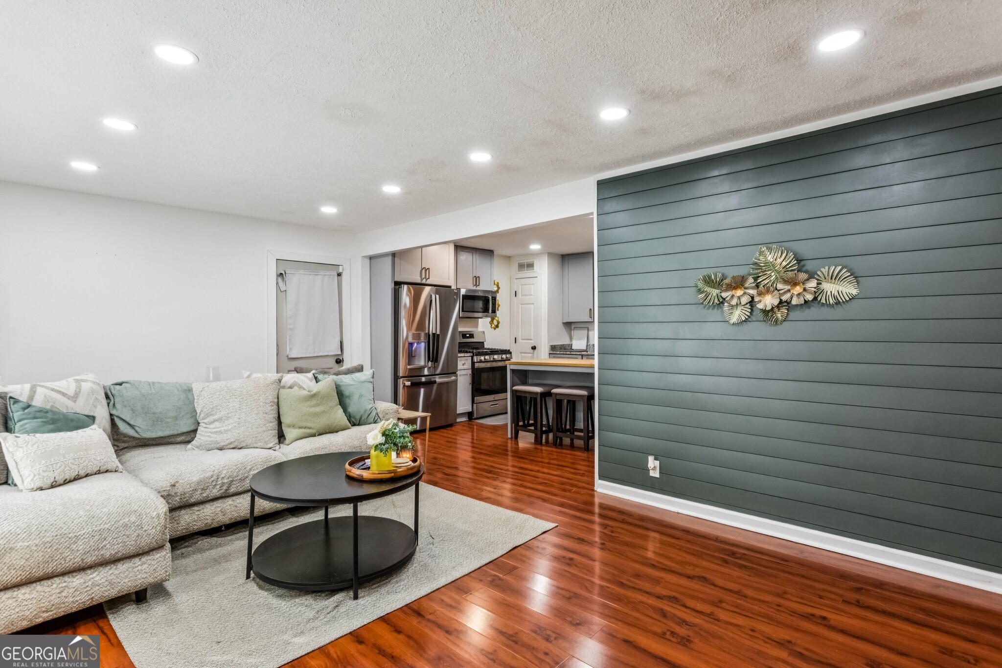 5430 Carol Circle SW