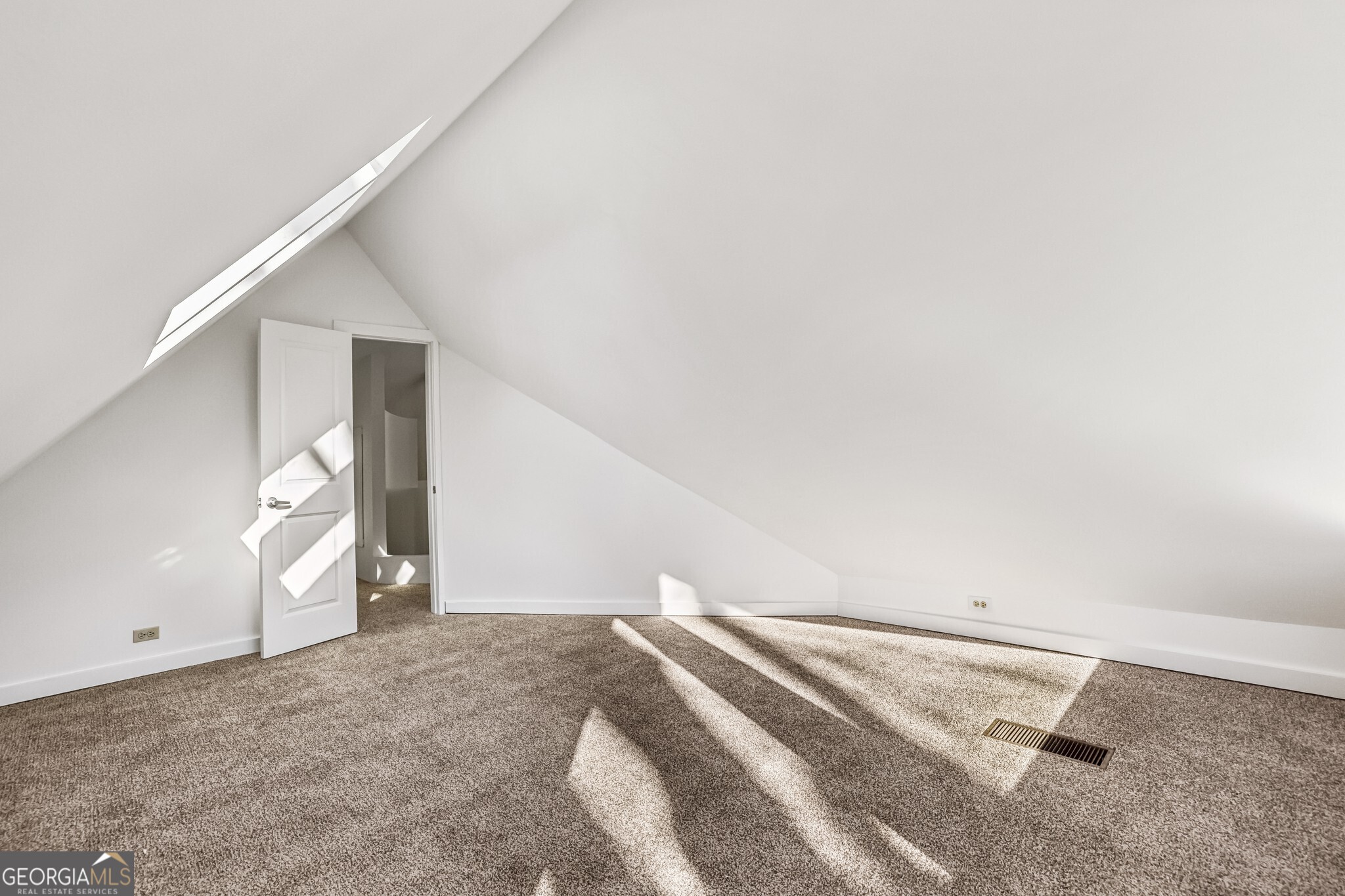 918 Glen Arden Way NE