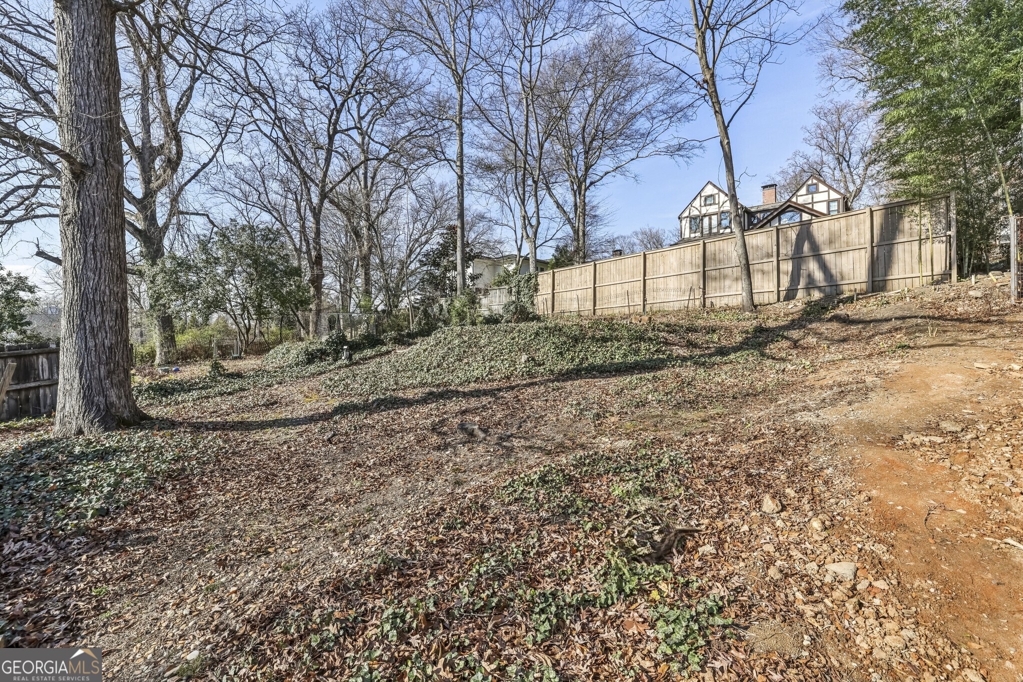 918 Glen Arden Way NE