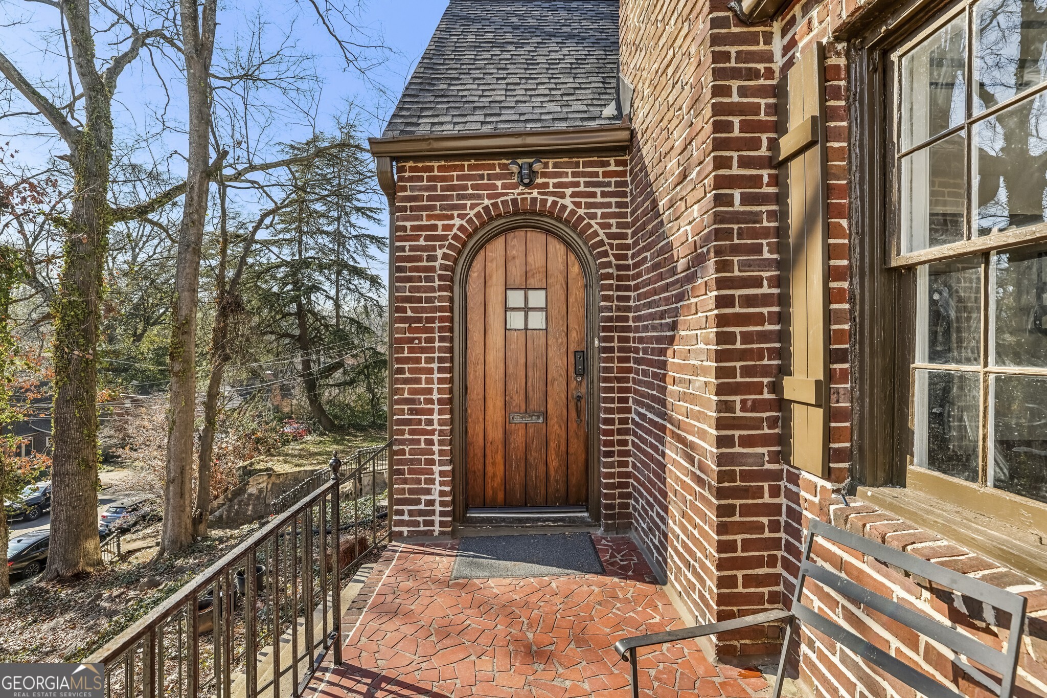 918 Glen Arden Way NE