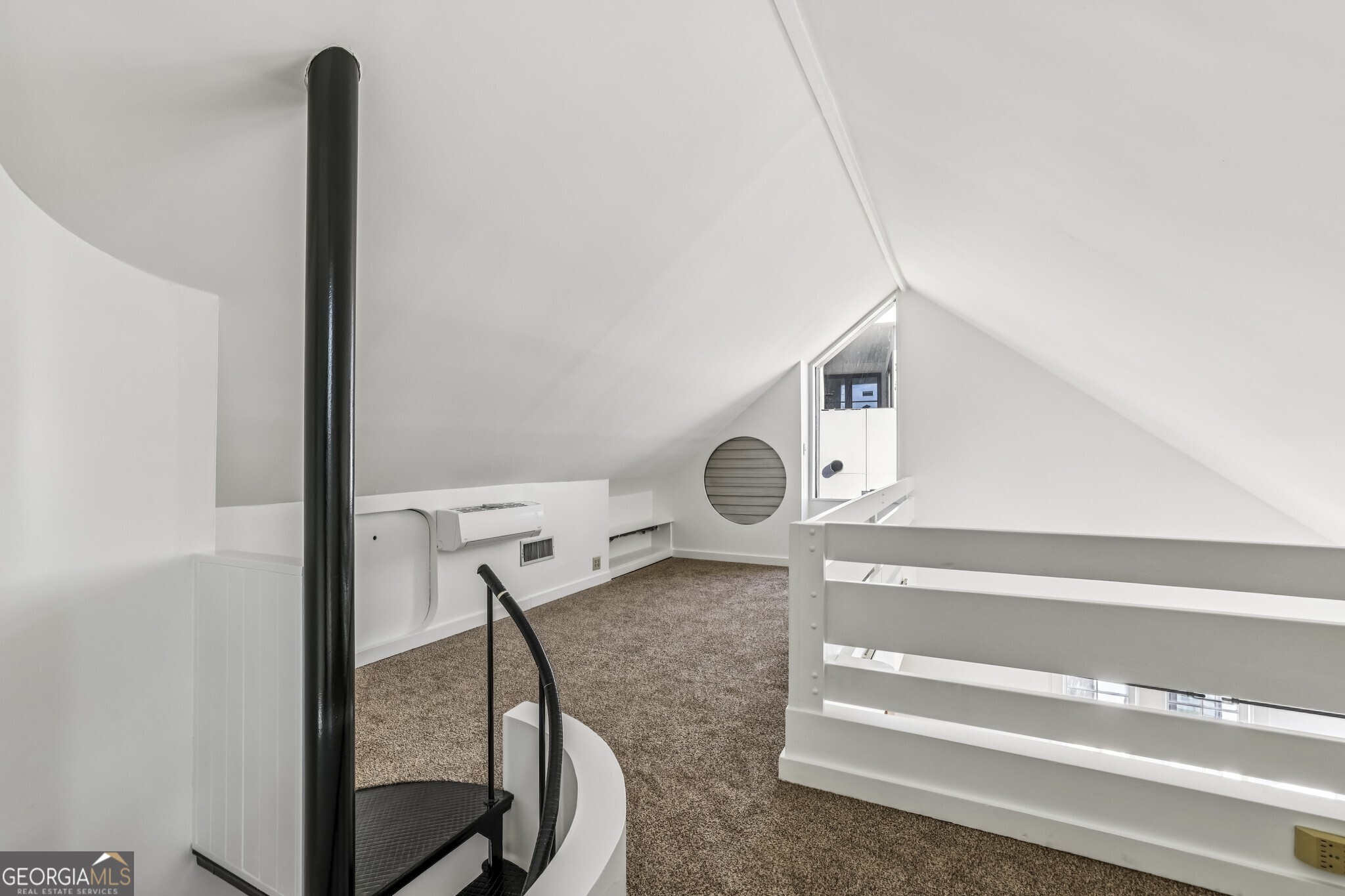 918 Glen Arden Way NE