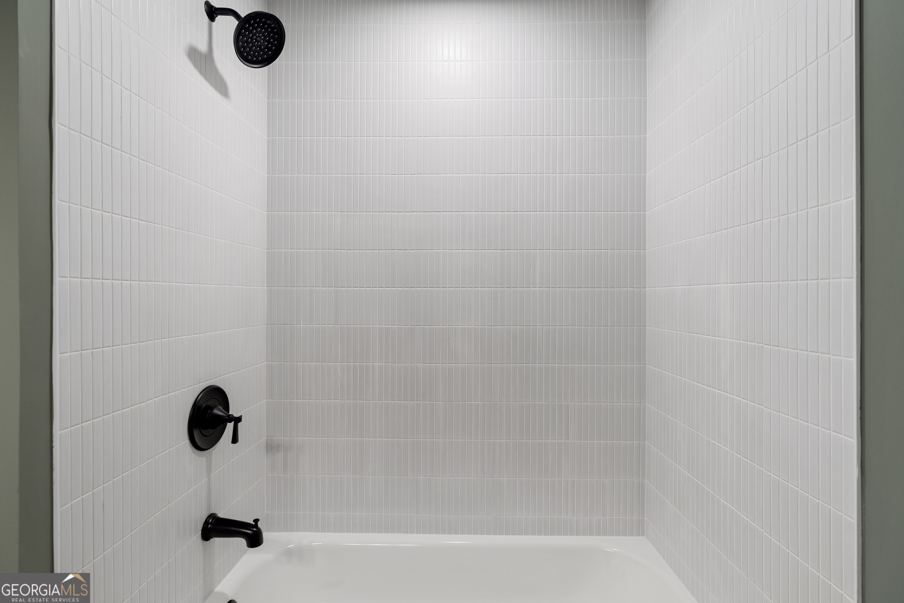 767 Starmist Court NE