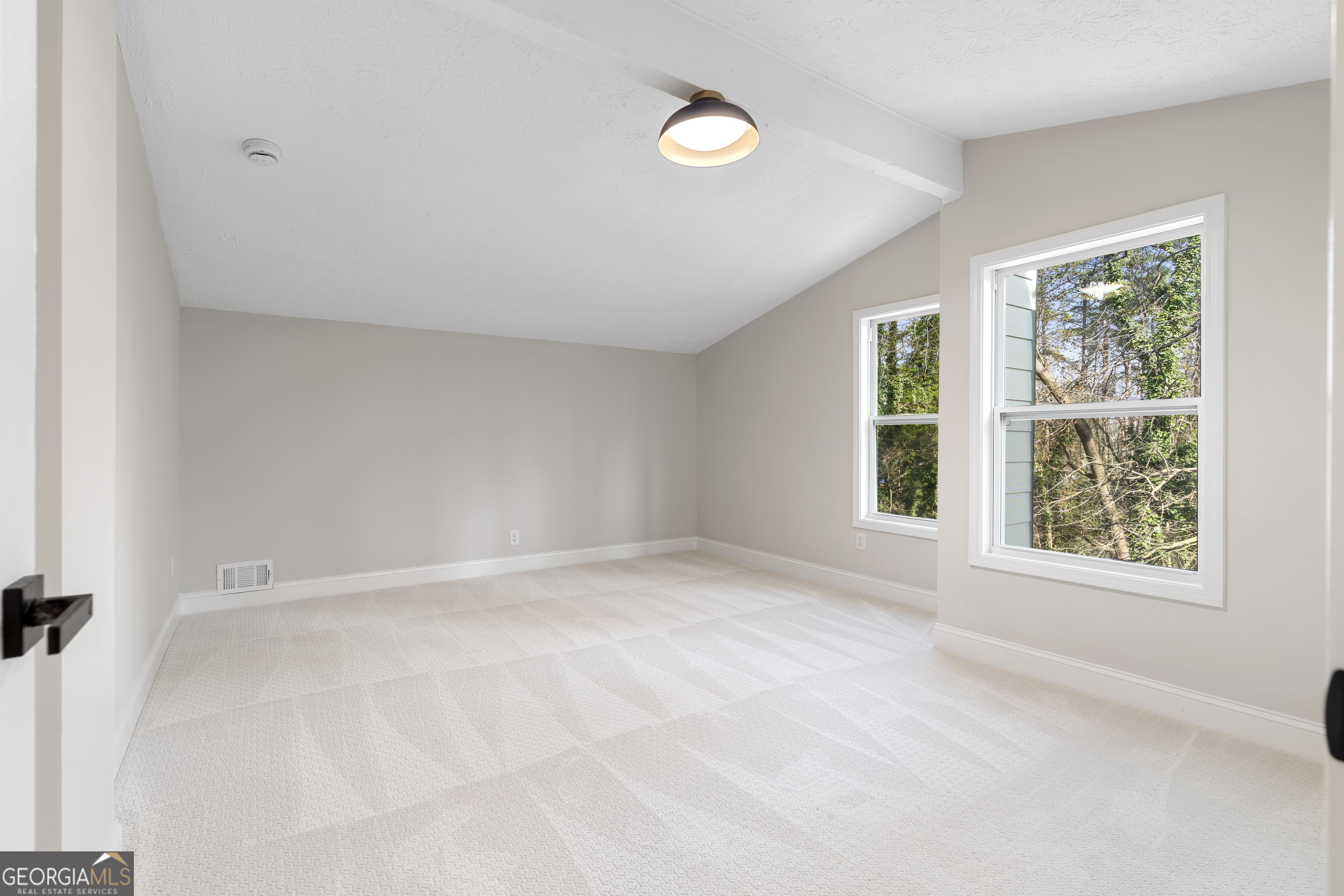 767 Starmist Court NE