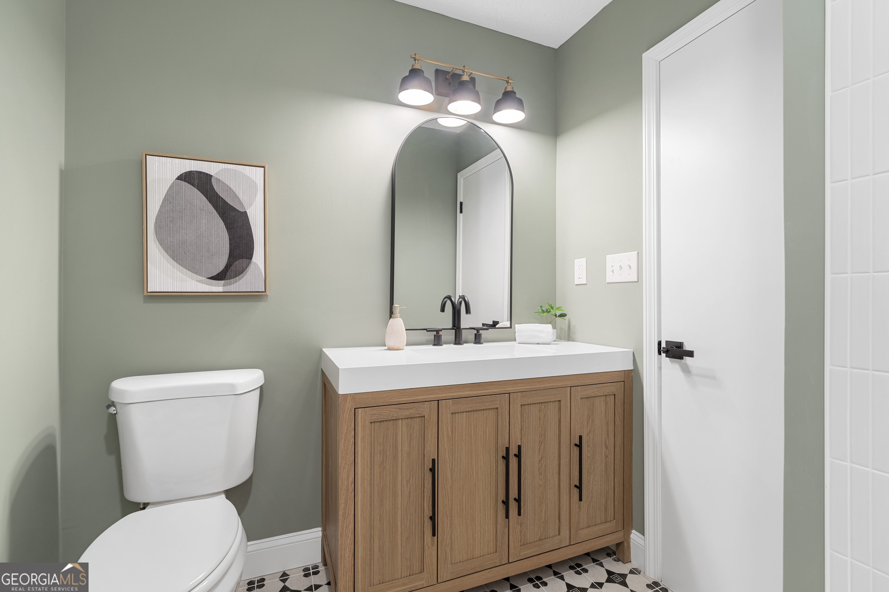 767 Starmist Court NE