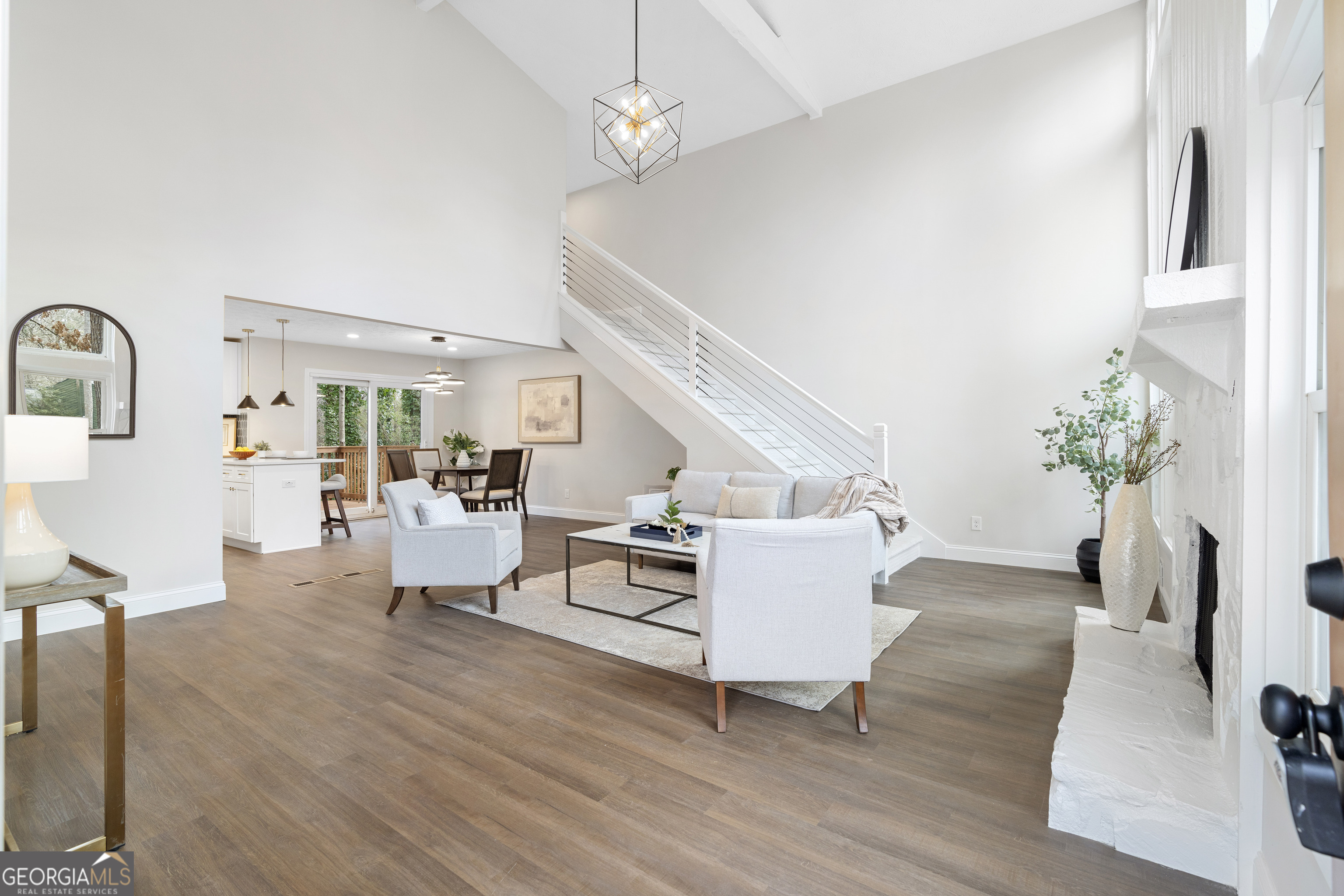 767 Starmist Court NE