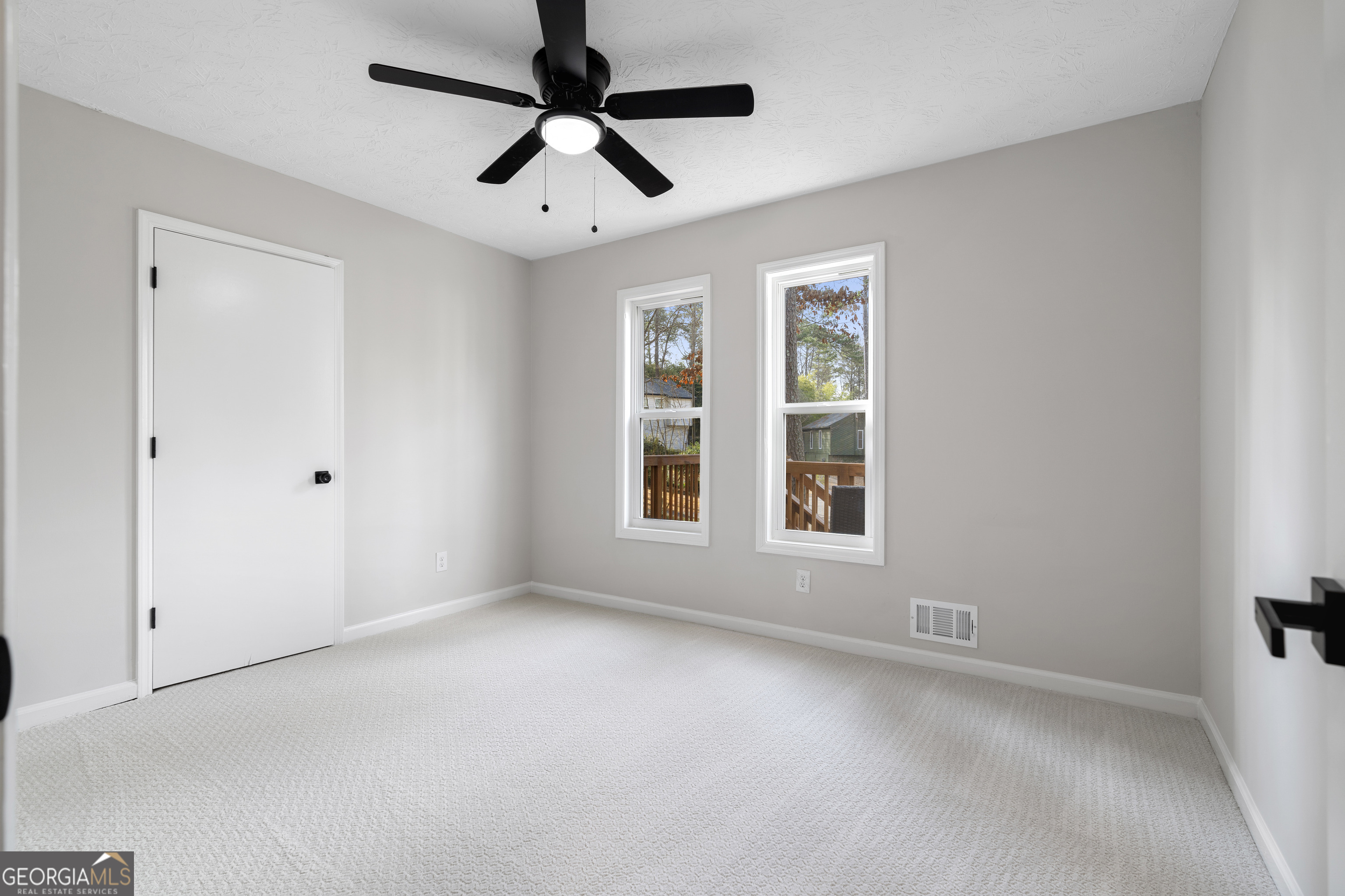 767 Starmist Court NE