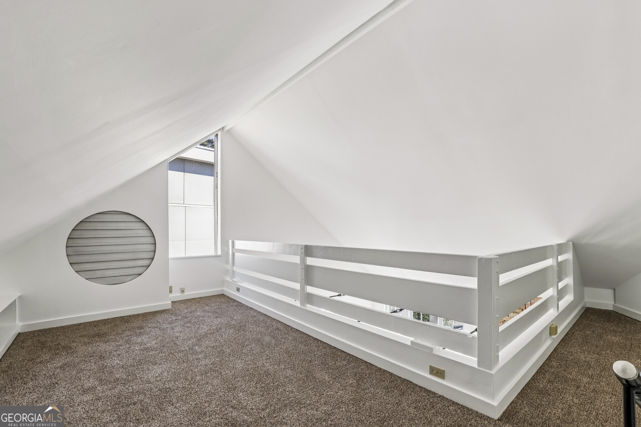 918 Glen Arden Way NE