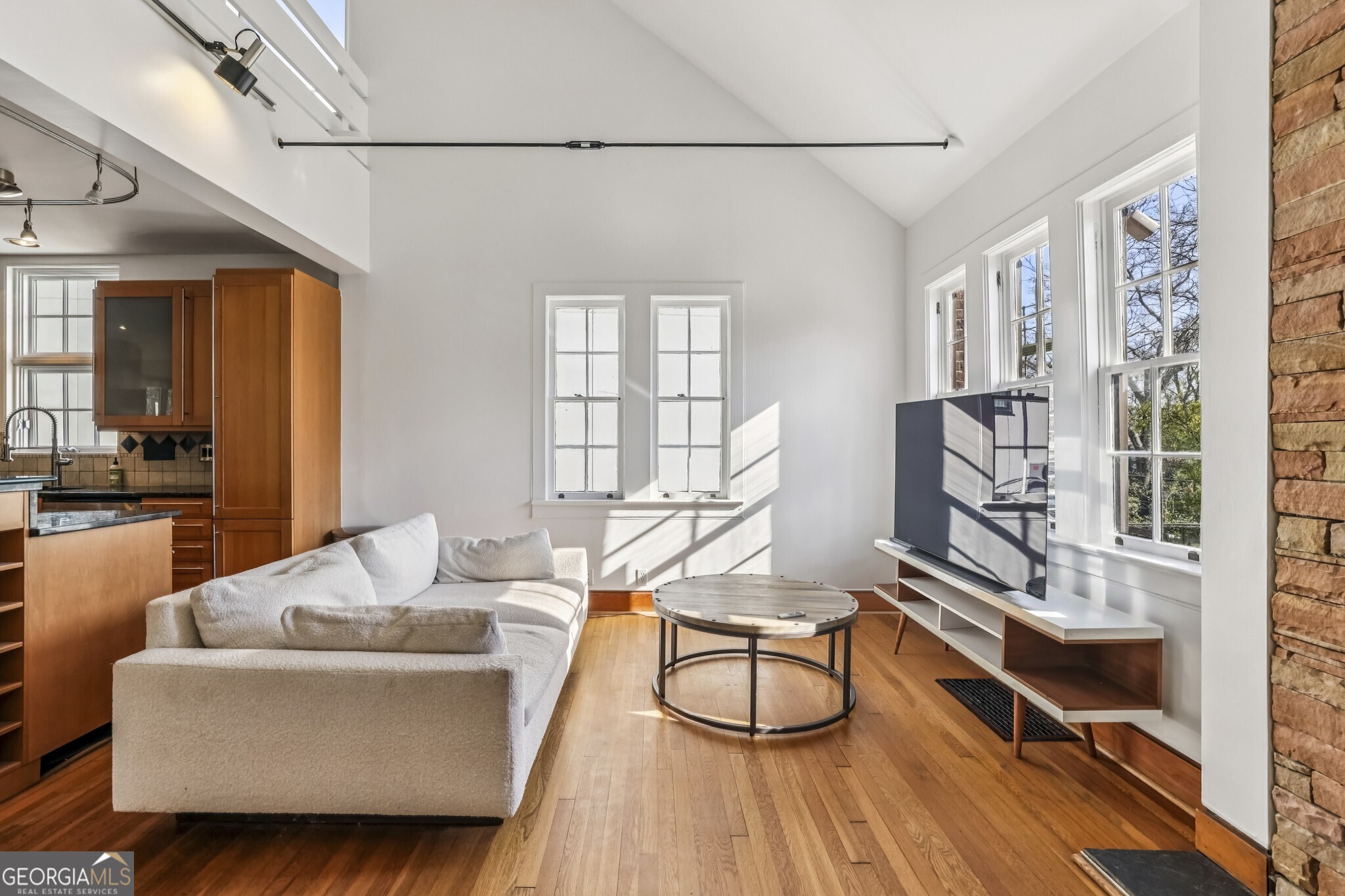 918 Glen Arden Way NE