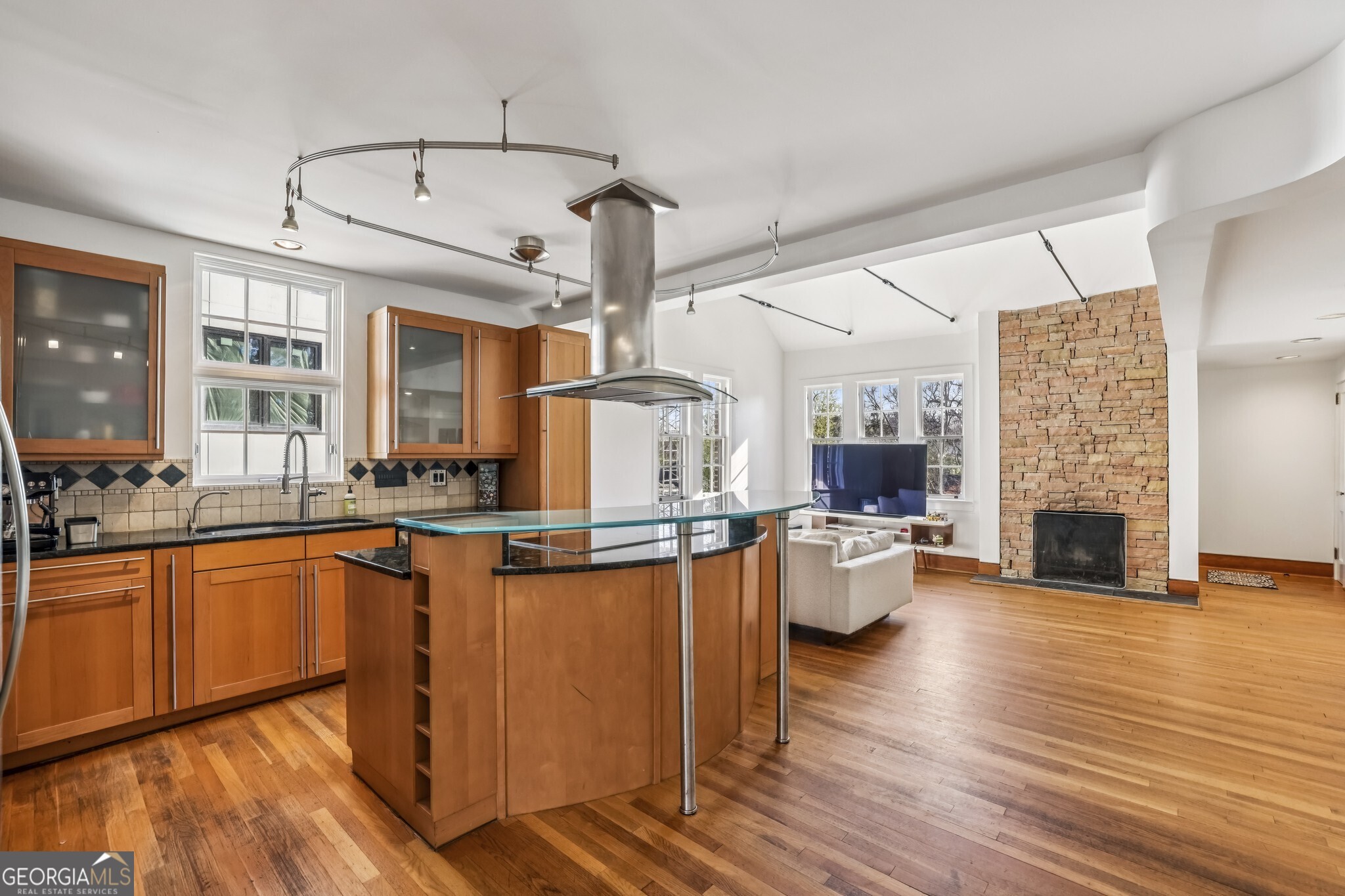 918 Glen Arden Way NE