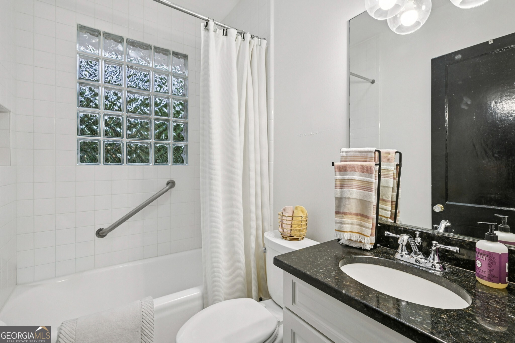 1229 Cameron Court NE