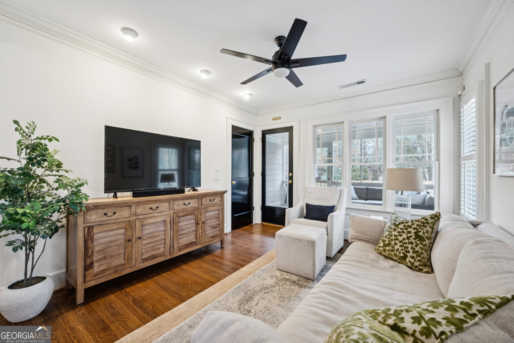 1229 Cameron Court NE