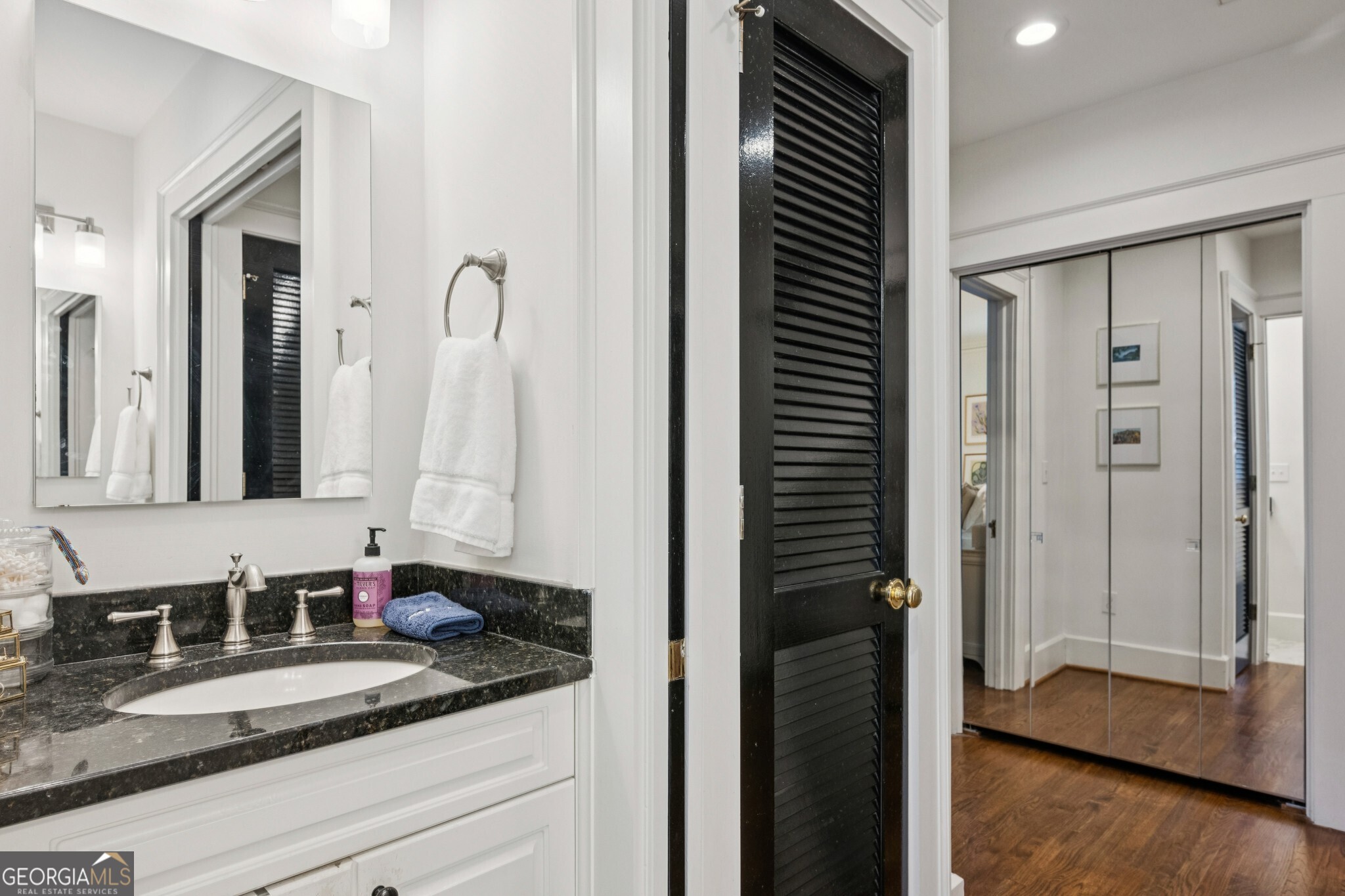 1229 Cameron Court NE