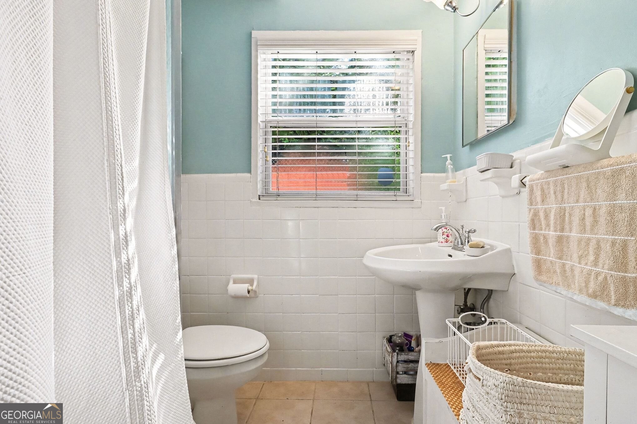 2477 N Decatur Road Unit: A1