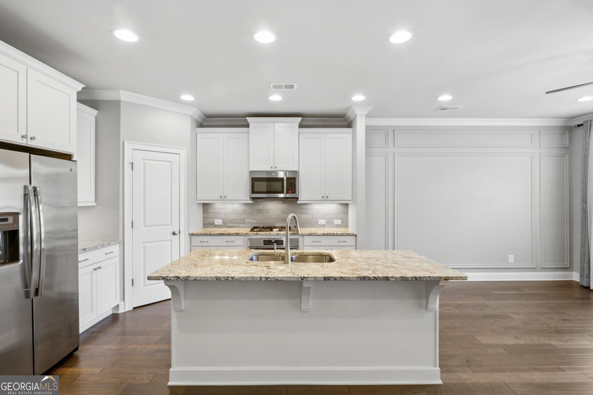 3899 Glenview Club Lane