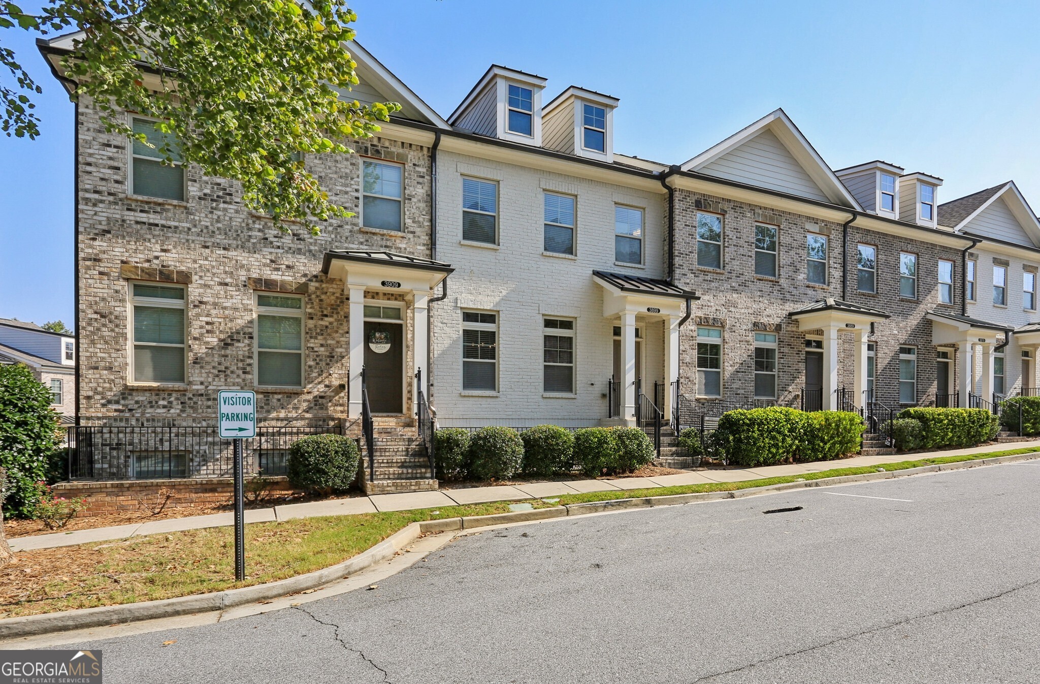 3899 Glenview Club Lane