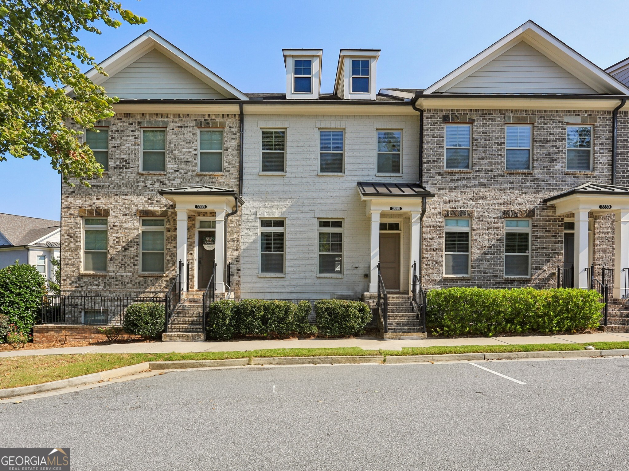 3899 Glenview Club Lane