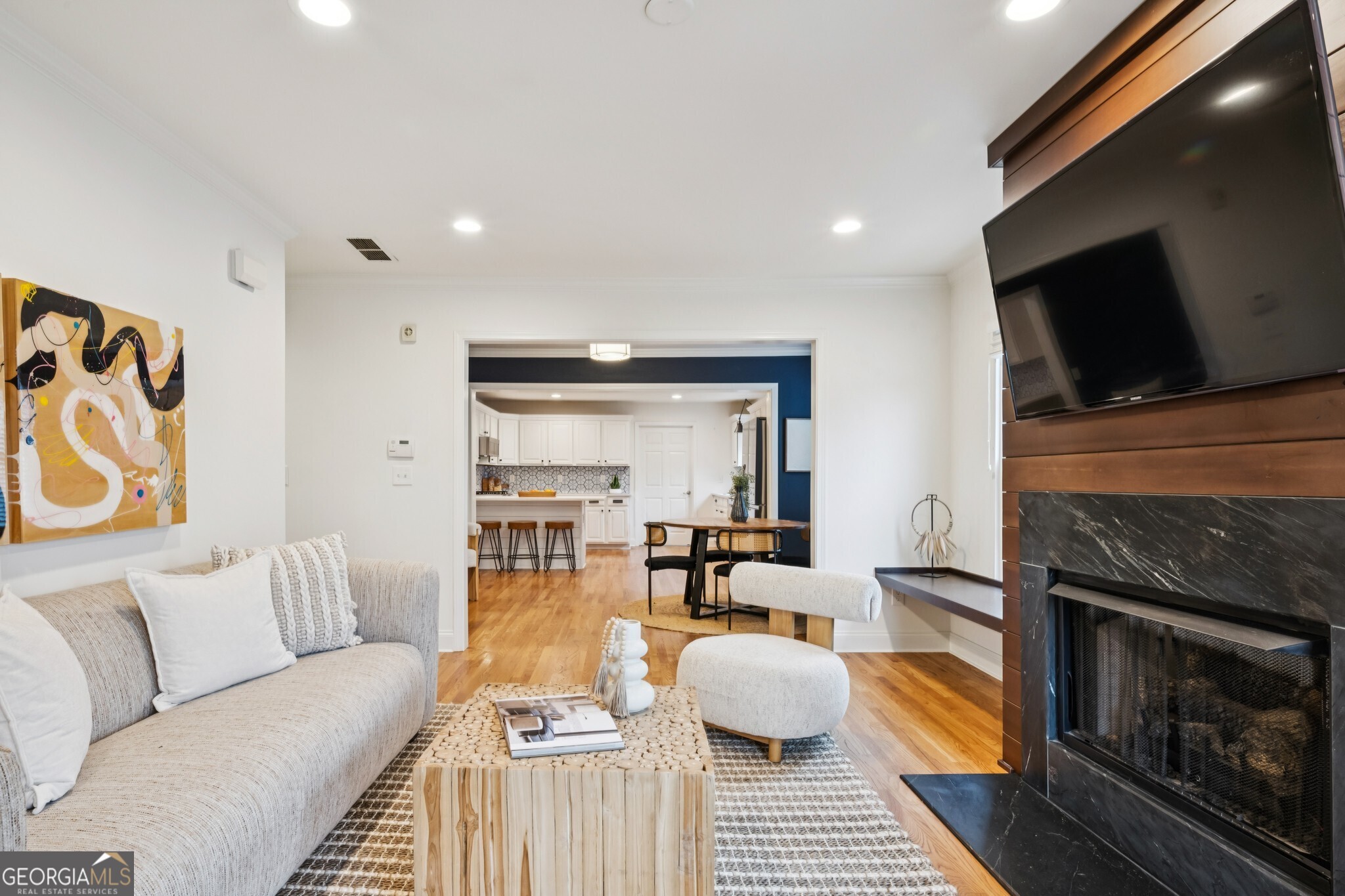 734 Woodson Street SE