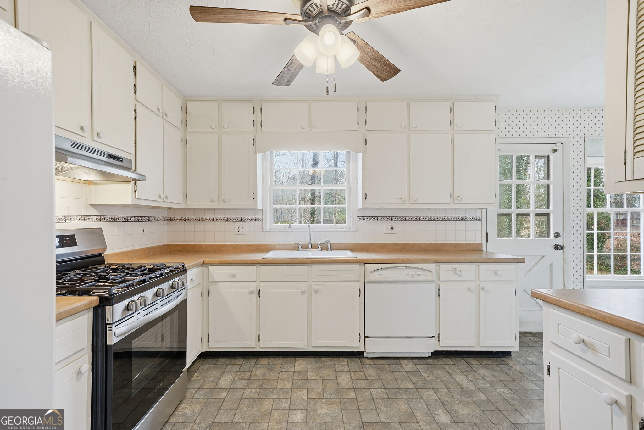 1715 Hidden Hollow Court SW