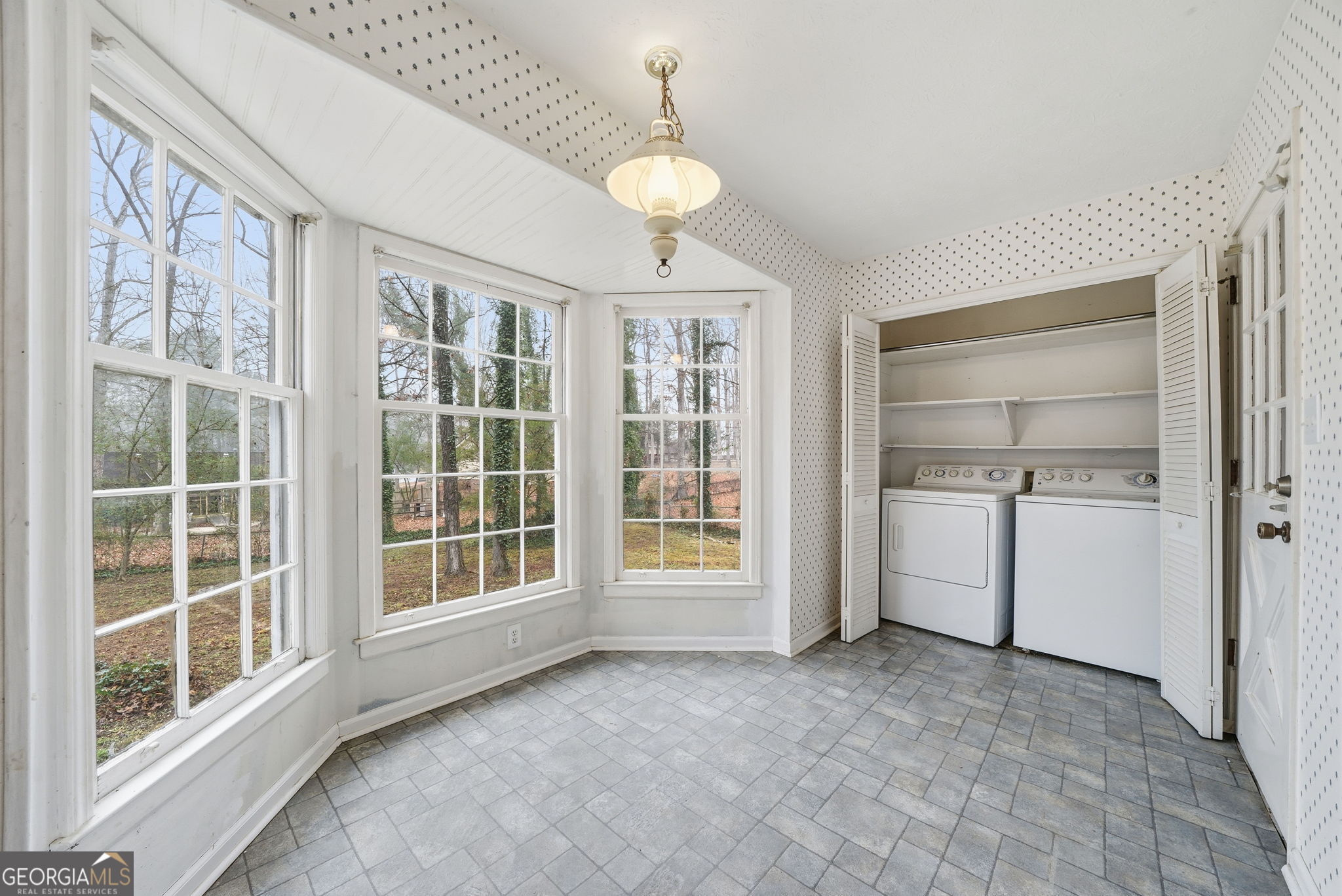 1715 Hidden Hollow Court SW