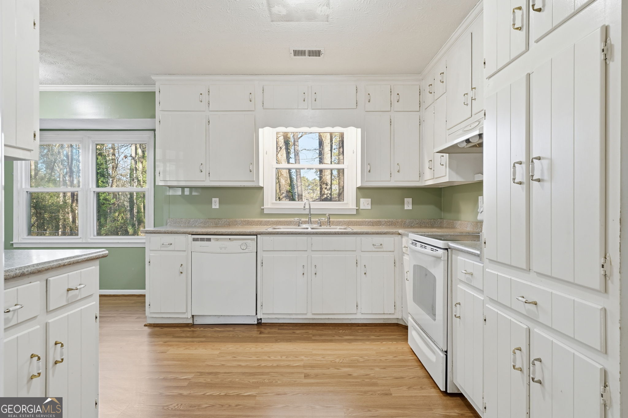 566 Sugar Valley Lane SE